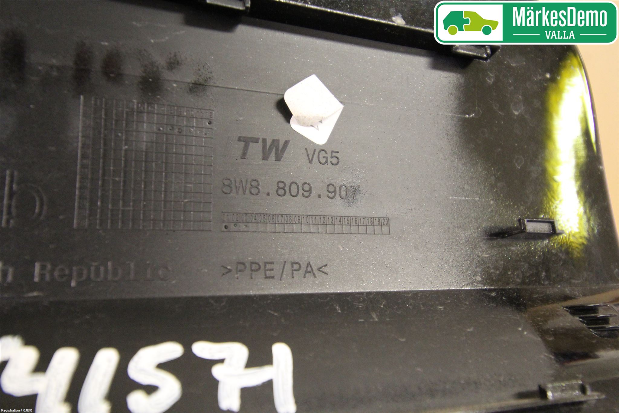 Audi A5 17- Tanklucka