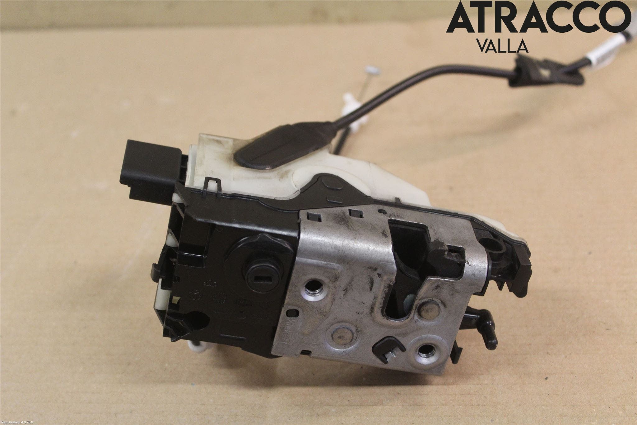 Peugeot 2008 13-20 Låskista-Dörrlås