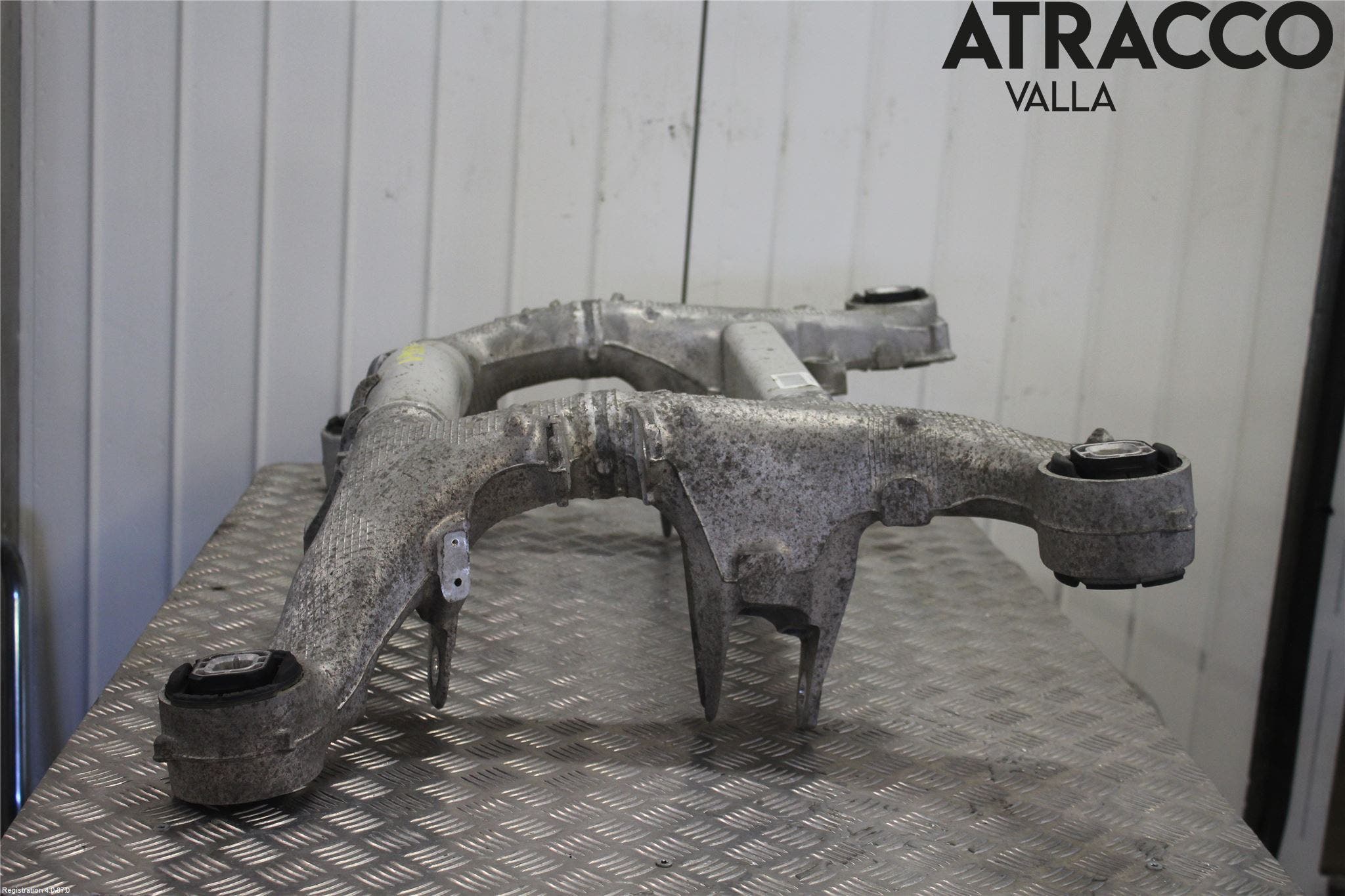 BMW 5 F10/F11/F18 09-17 Bakaxelbalk