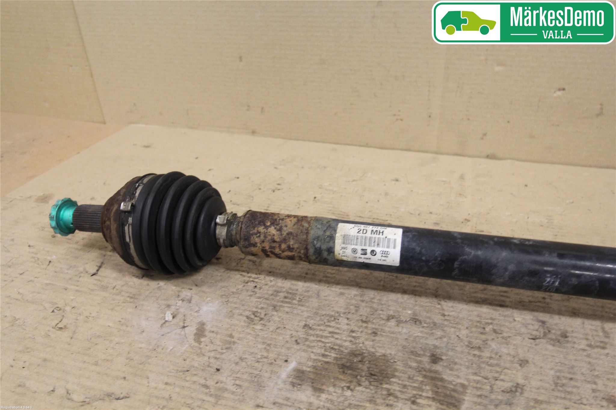 Skoda PRAKTIK Drivaxel Fram Höger