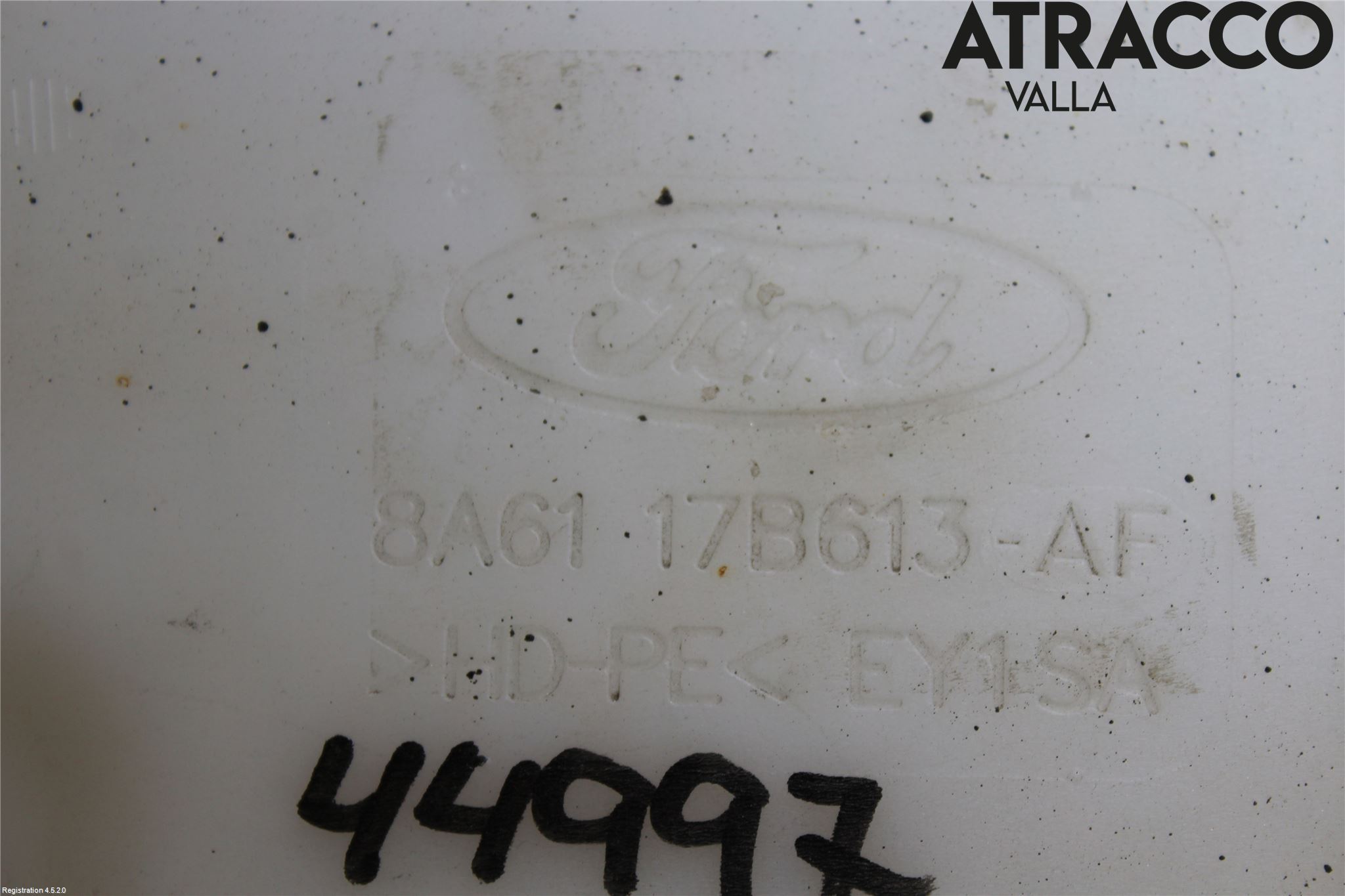 Ford FIESTA 13-17 Spolartank Vindruta