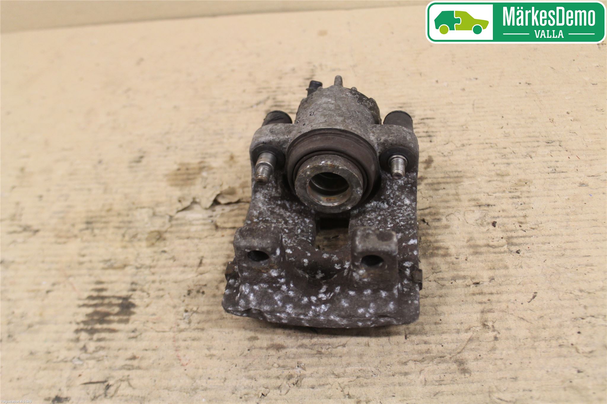 BMW 5 E60/61 Sed/Tou 02-10 Bromsok Bak Höger