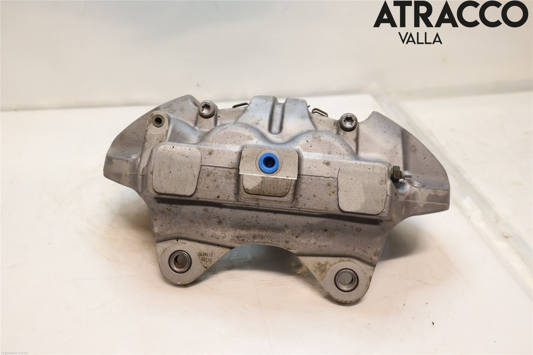 Tesla MODEL Y 21- Bromsok Fram Vänster