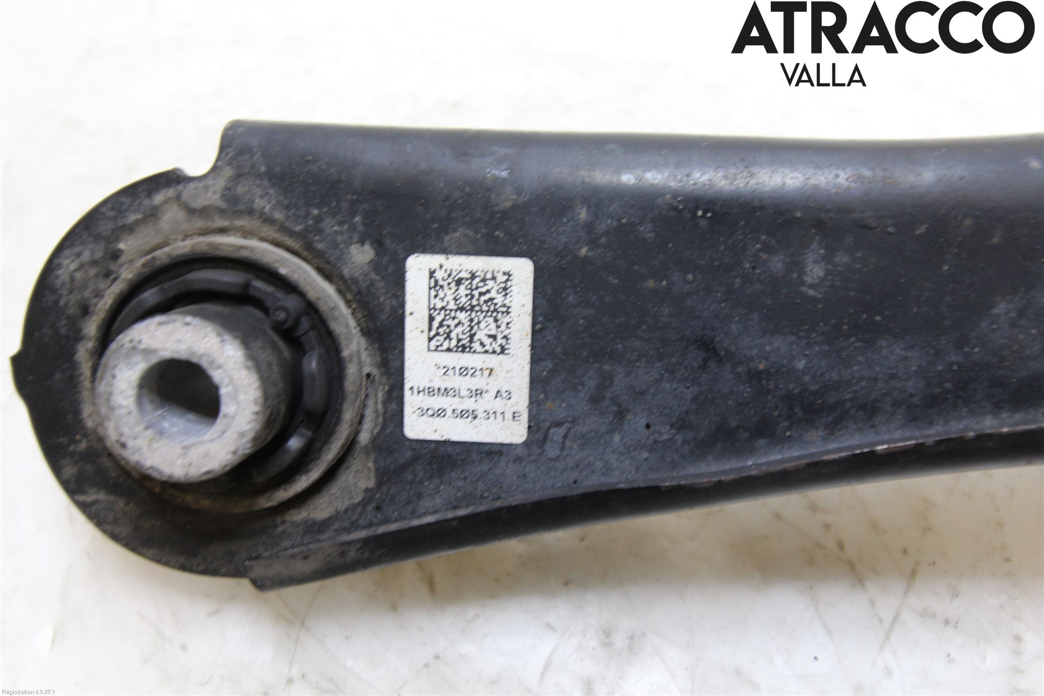 Skoda SUPERB 16-24 Bärarm Bak Höger