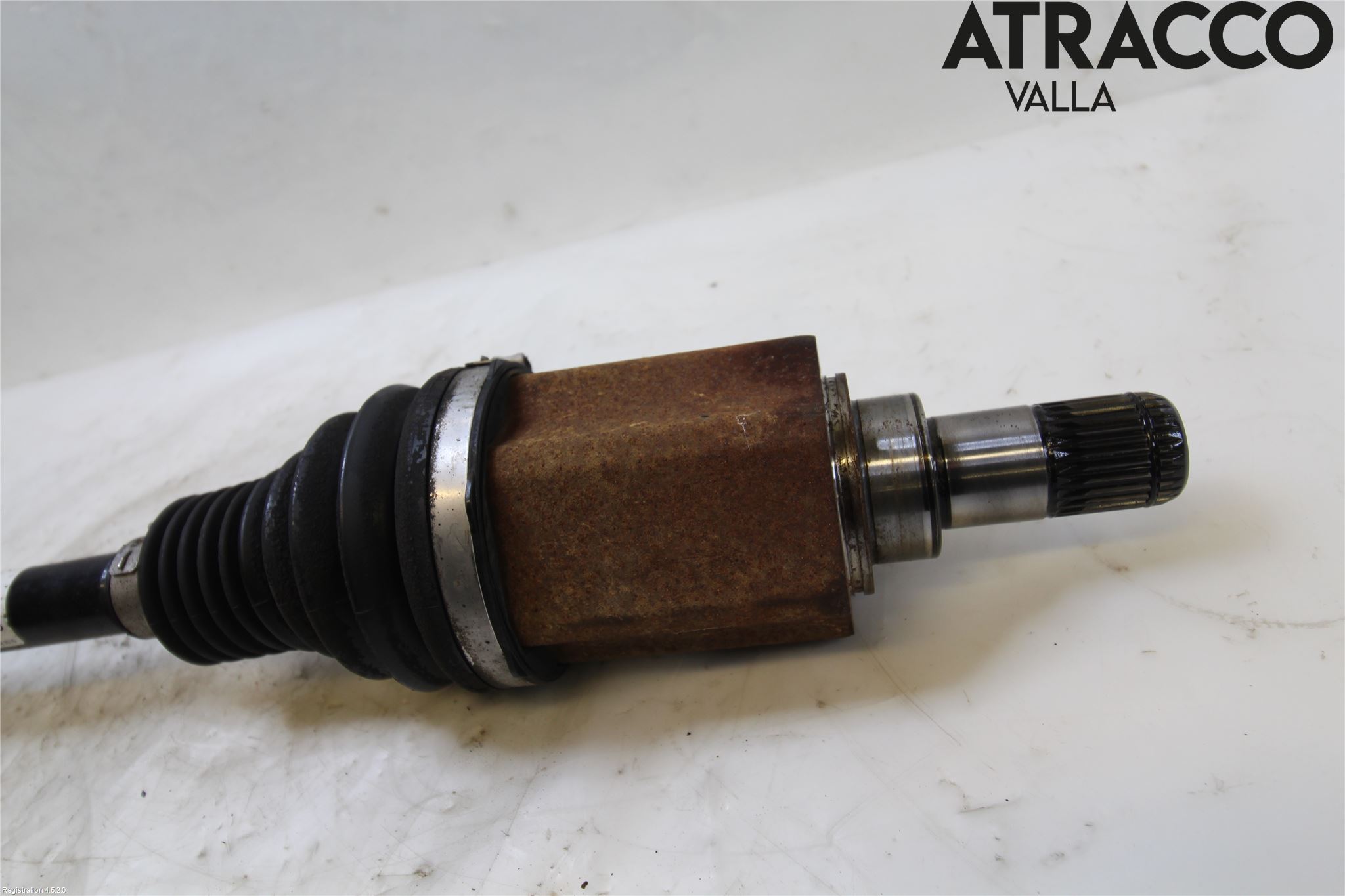 BMW 1 F20/F21 11-19 Drivaxel Fram Vänster