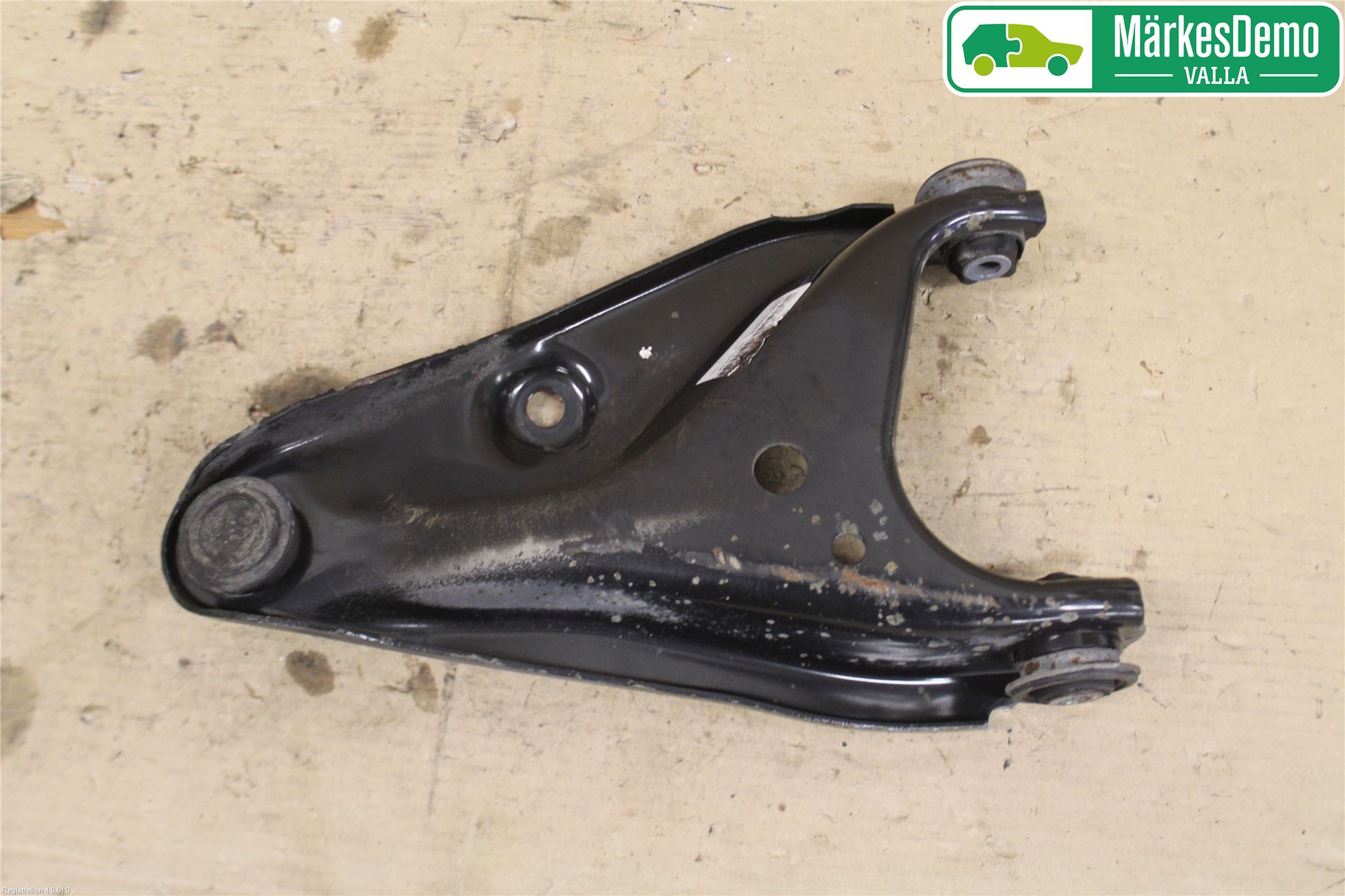 Dacia SANDERO/STEPWAY 13-20 Bärarm Fram Undre Vä