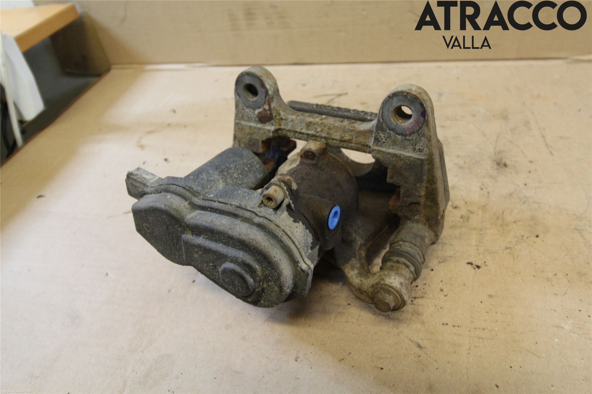 Jeep GRAND CHEROKEE 10-20 Bromsok Bak Vänster