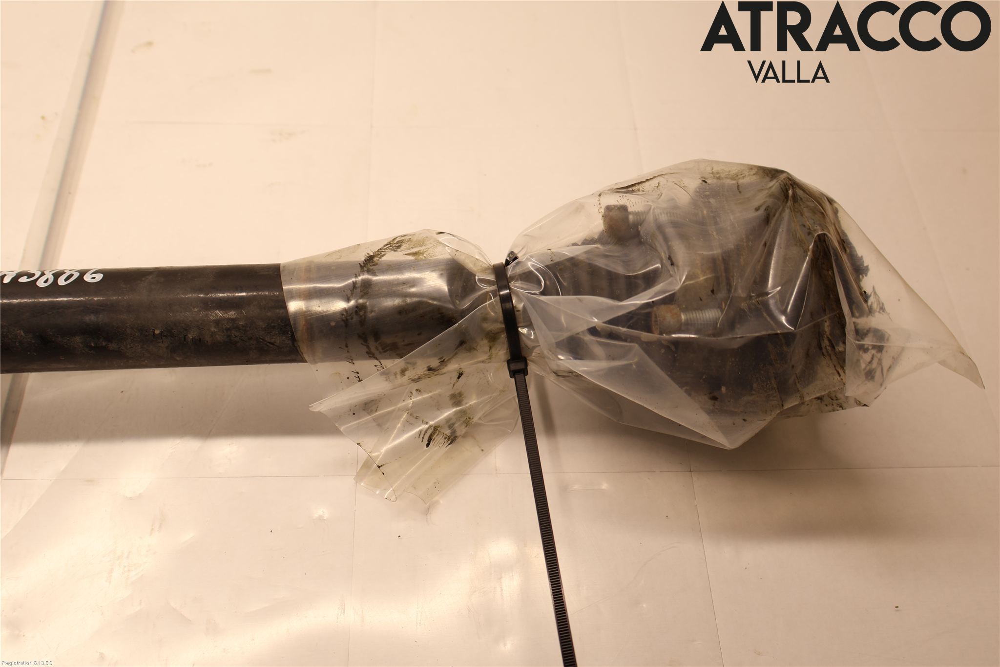 Volkswagen VW GOLF SPORTSVAN 15-20 Drivaxel Fram Höger