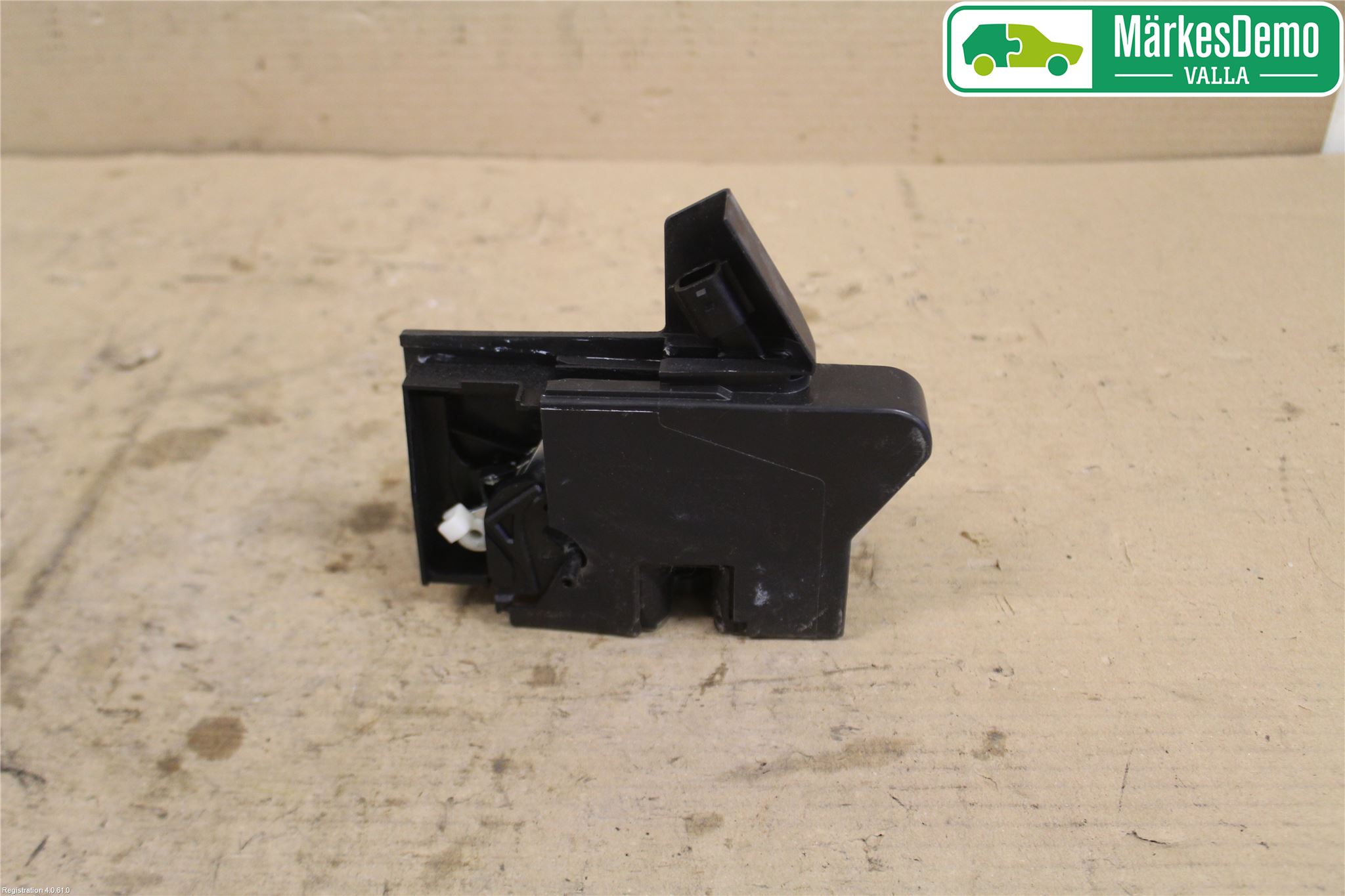 Dacia SANDERO/STEPWAY 13-20 Låskista-Dörrlås