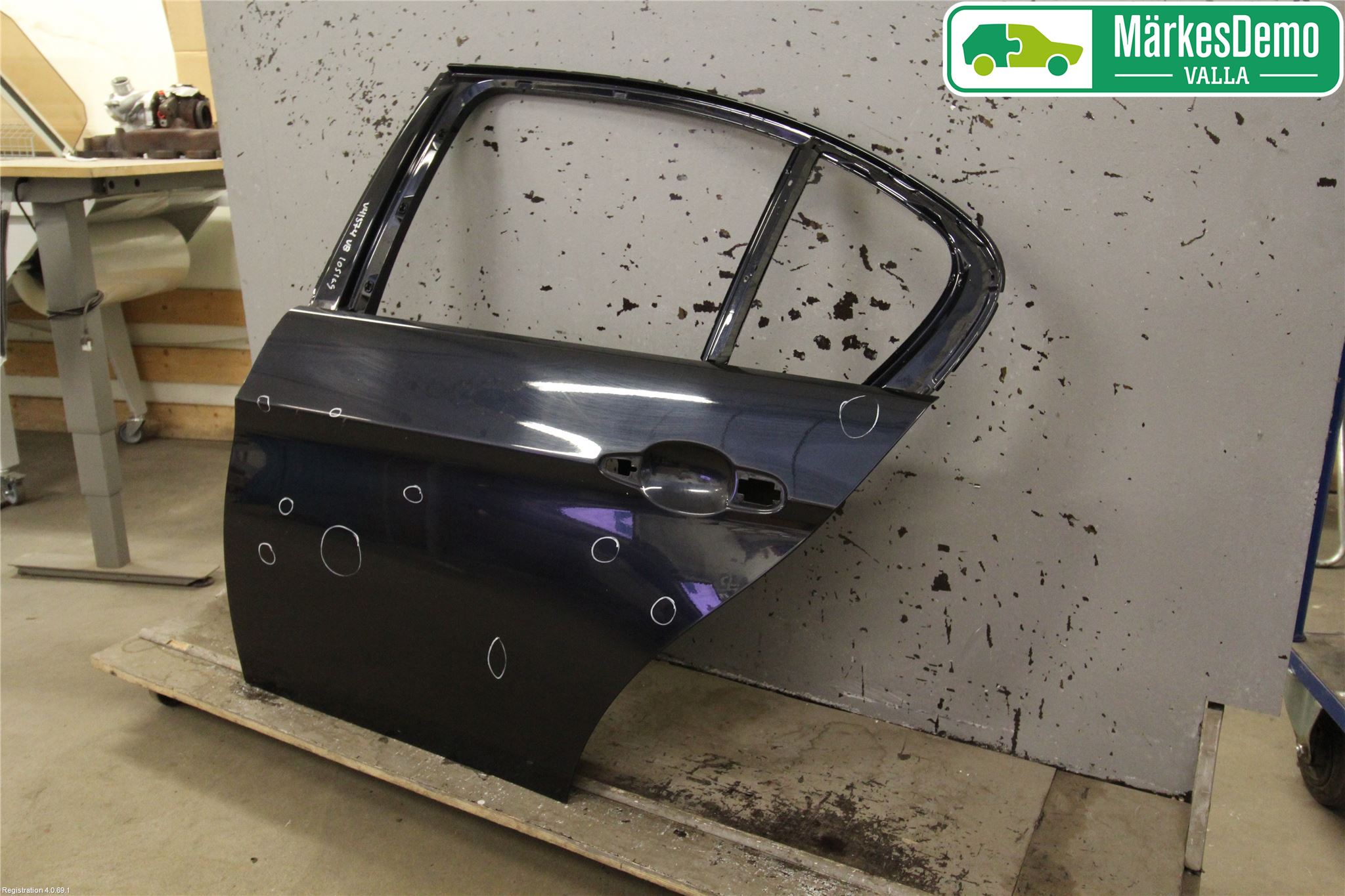 BMW 3 E90/91 SED/TOU 05-12 Dörr Bak Vänster