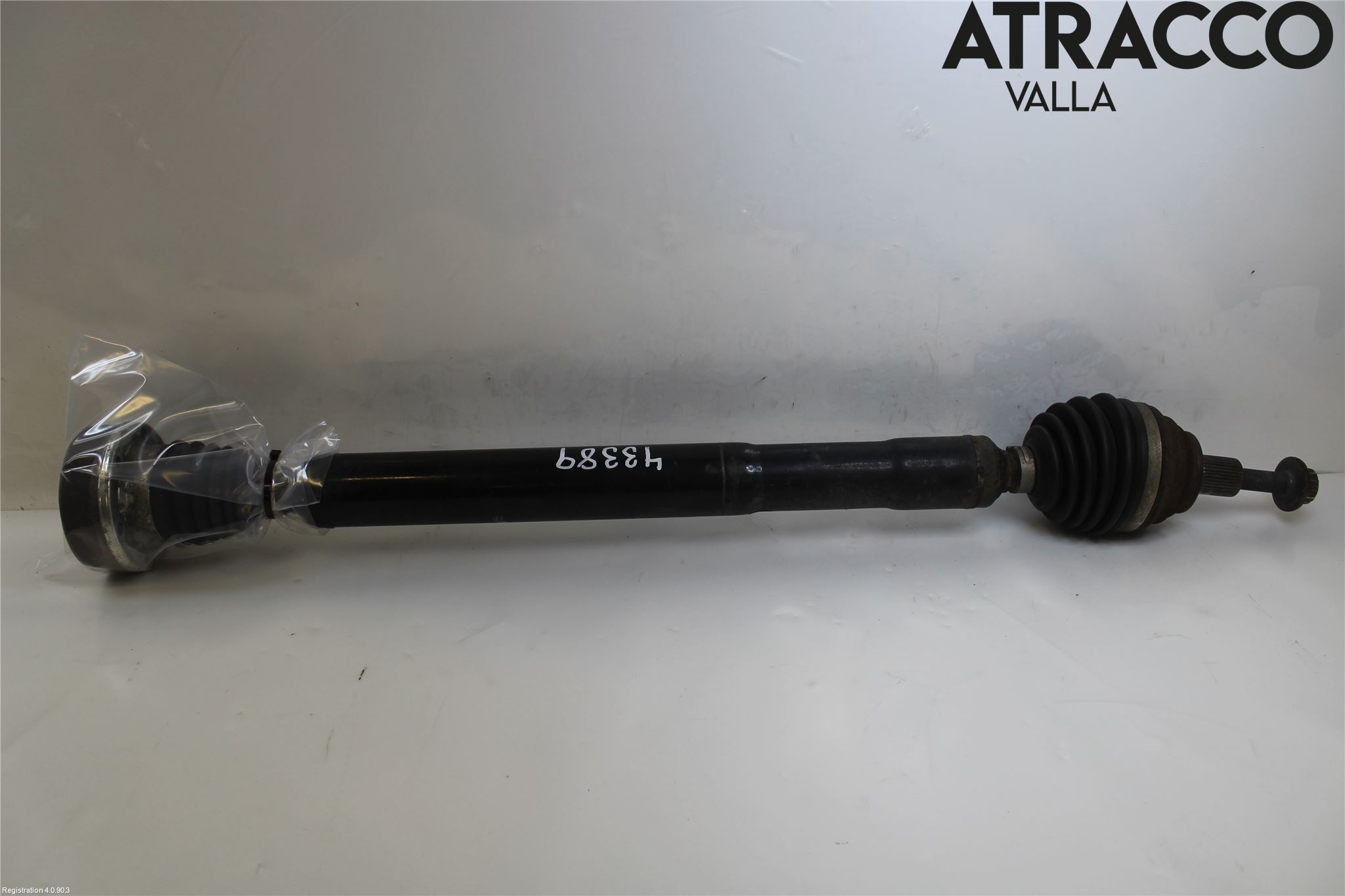 Volkswagen VW PASSAT 11-14 Drivaxel Fram Höger