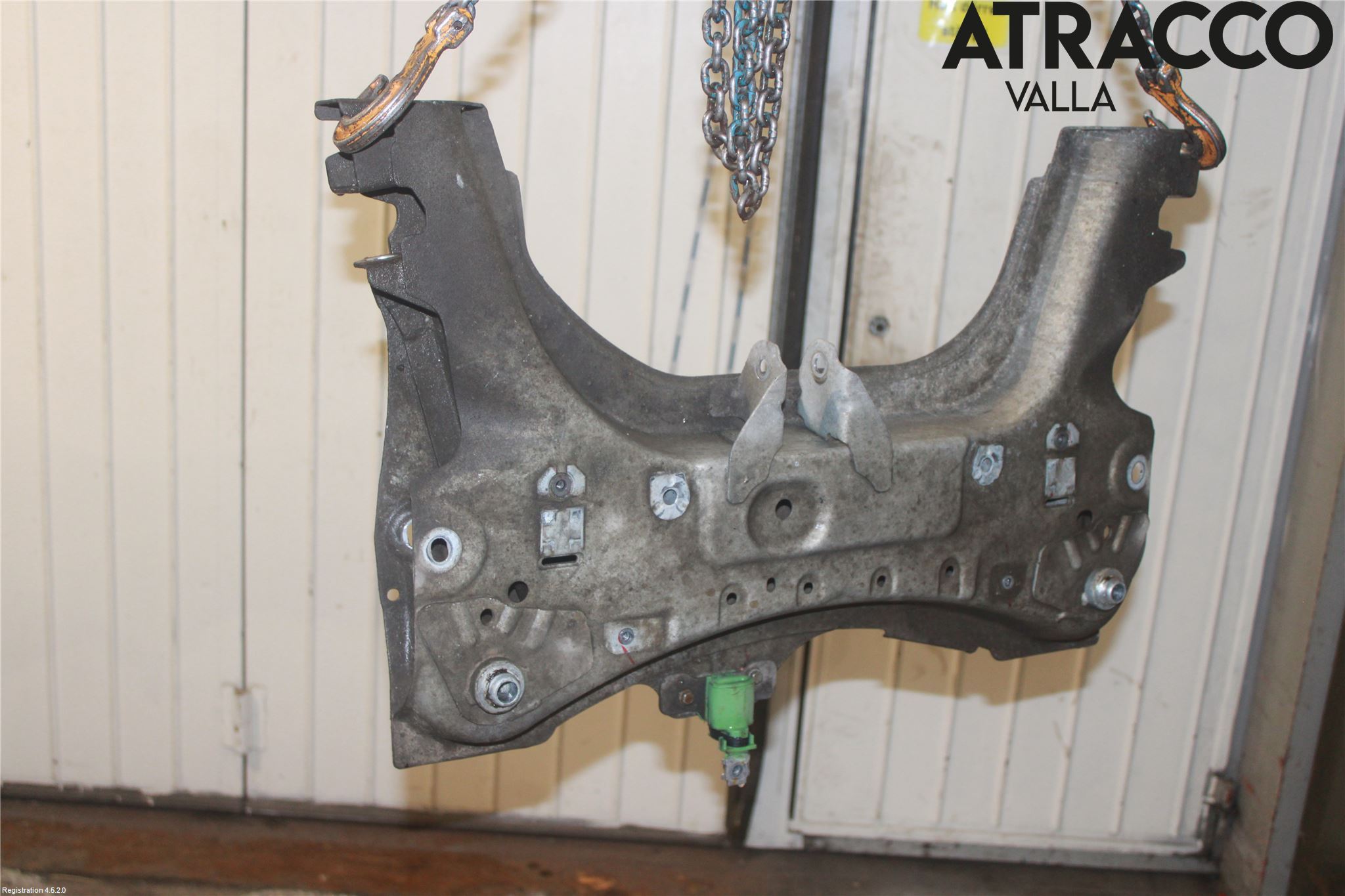 Renault CLIO IV 16-19 Framvagnsbalk