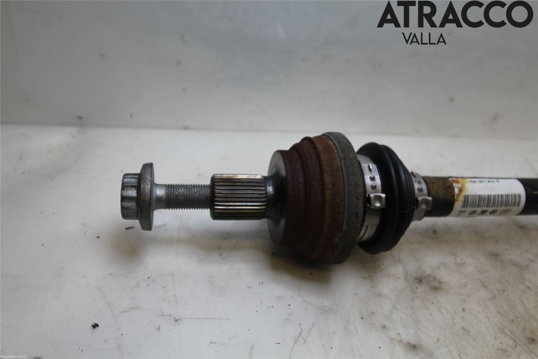 Volkswagen VW TIGUAN 16-24 Drivaxel Bak Höger