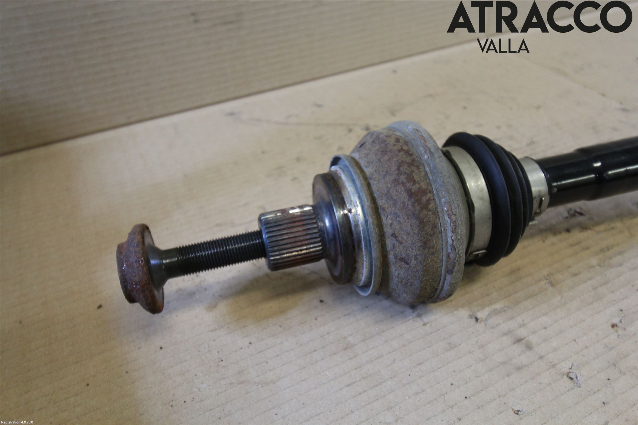 Audi A4/S4 B9 16-19 Drivaxel Bak Vä-Hö
