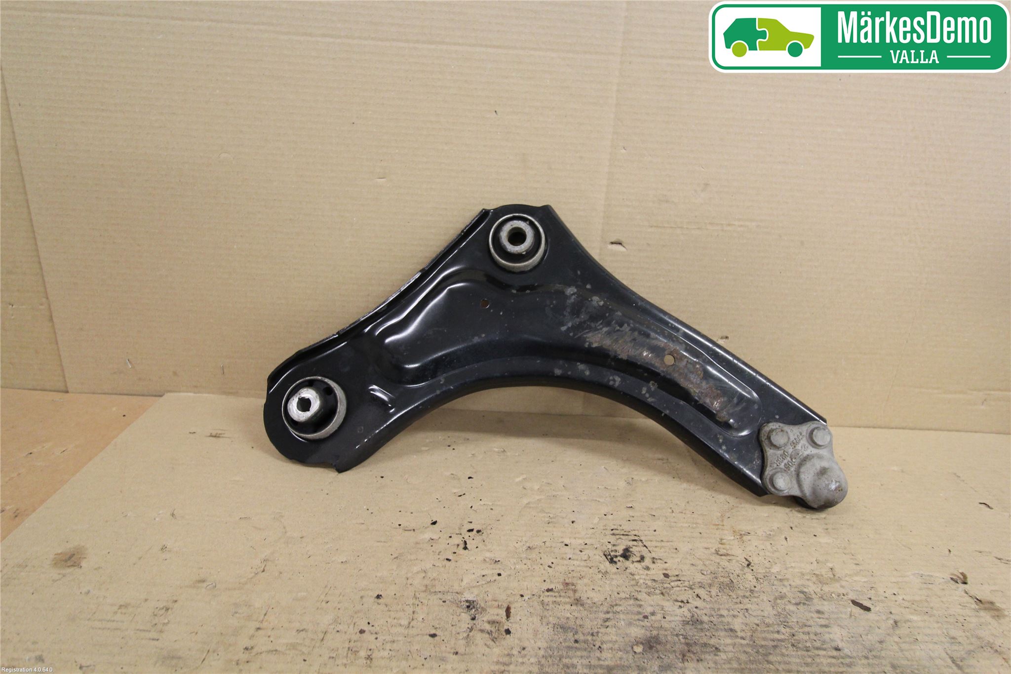 Renault MEGANE III 09-15 Bärarm Fram Undre Hö
