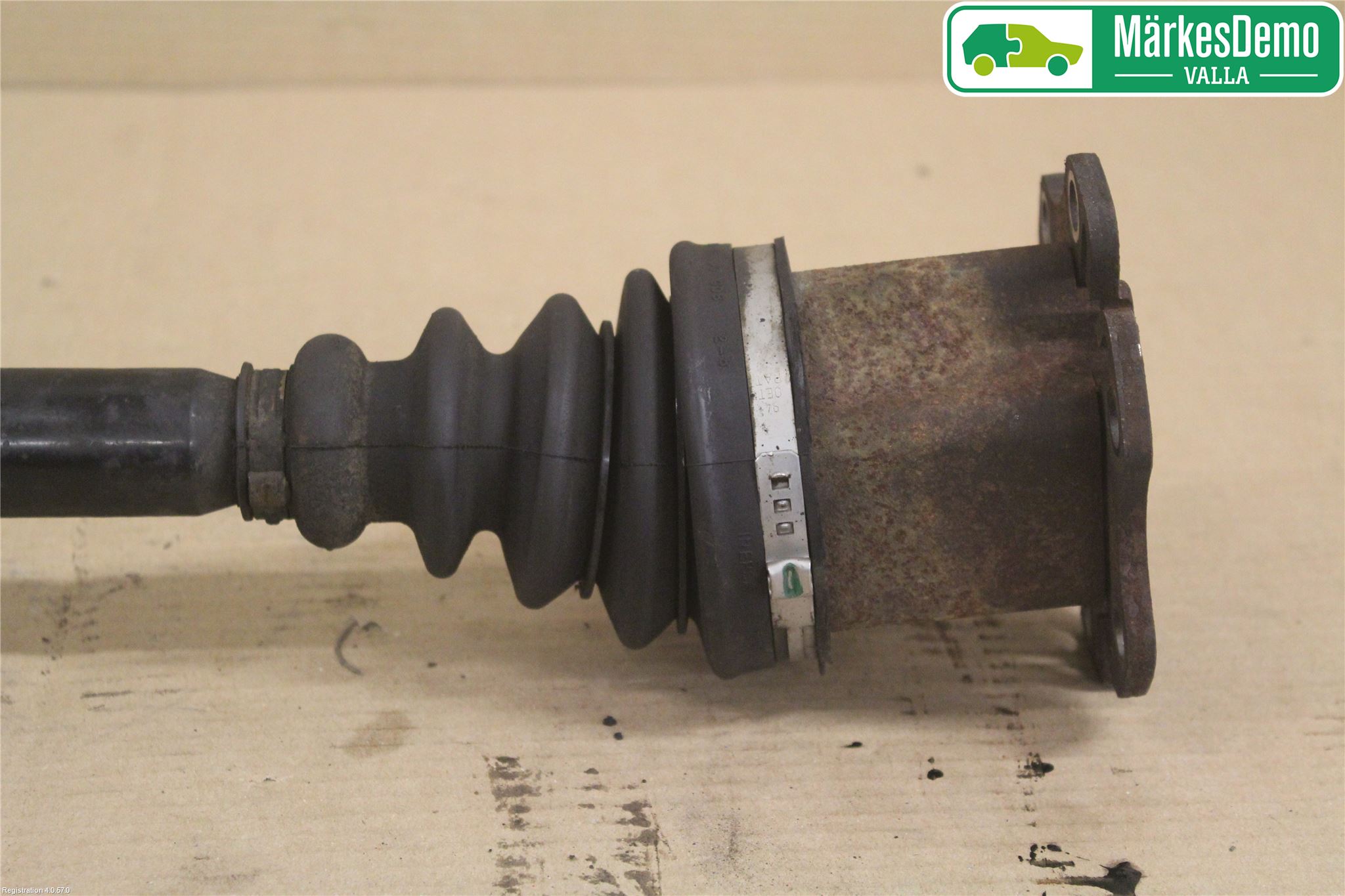 Audi A6/S6     97-05 Drivaxel Fram Höger