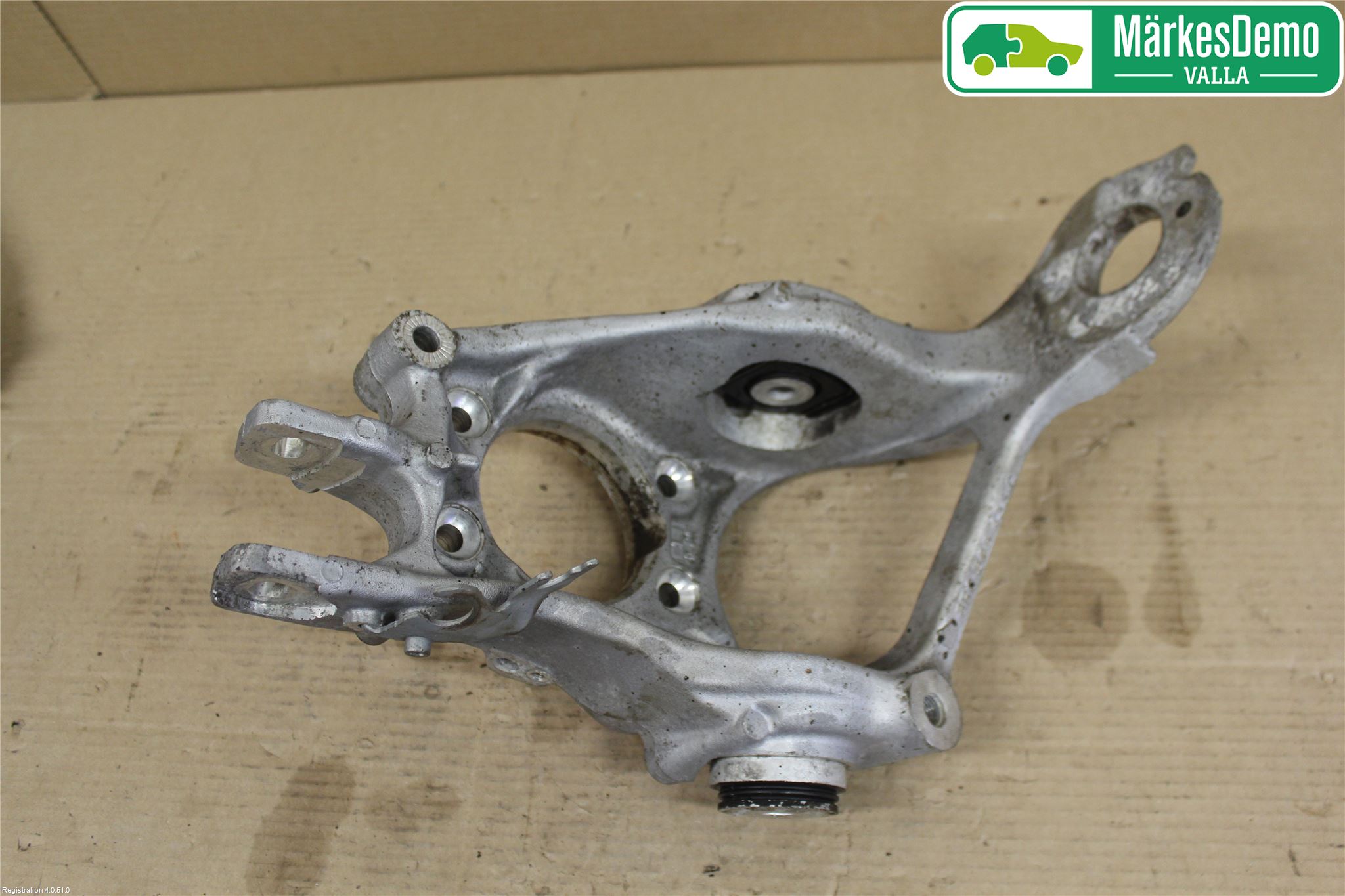 Audi A6 ALLROAD 12-18 Hjullagerhus Bak Vä