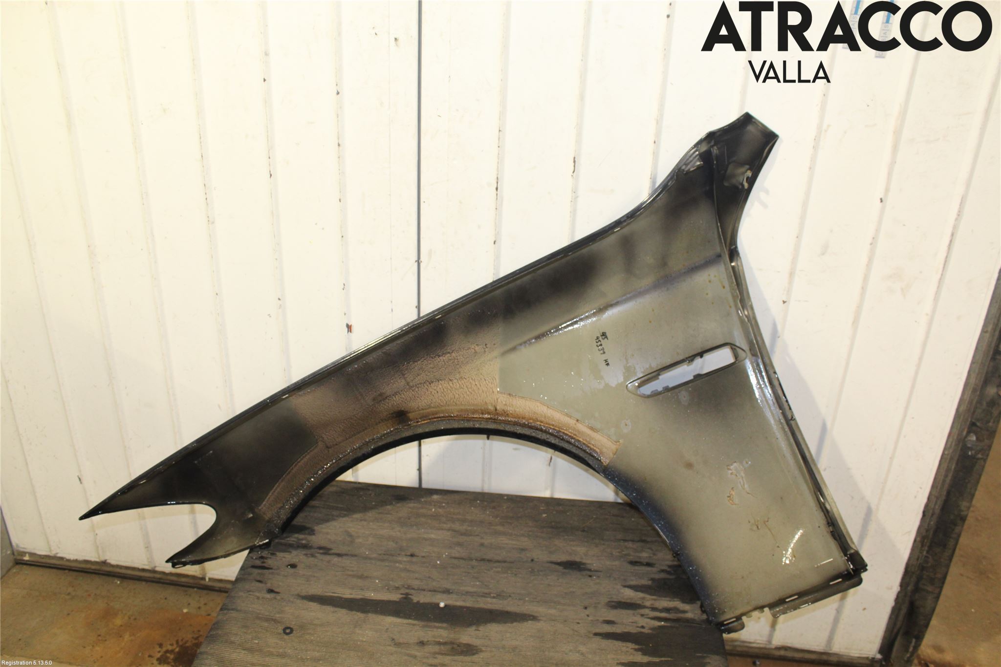 BMW 5 F10/F11/F18 09-17 Skärm Fram Höger