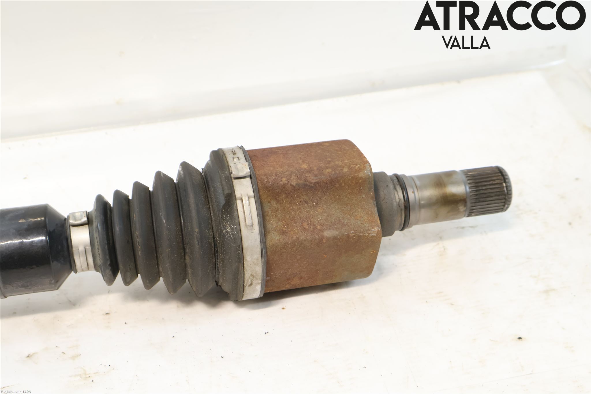 Skoda SUPERB 16-24 Drivaxel Fram Höger