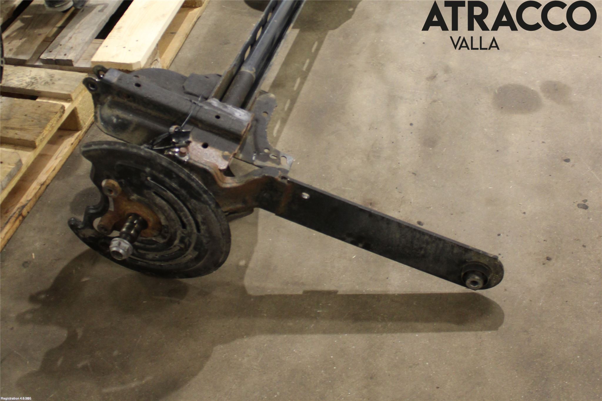 Nissan NV300 16-22 Bakaxelbalk