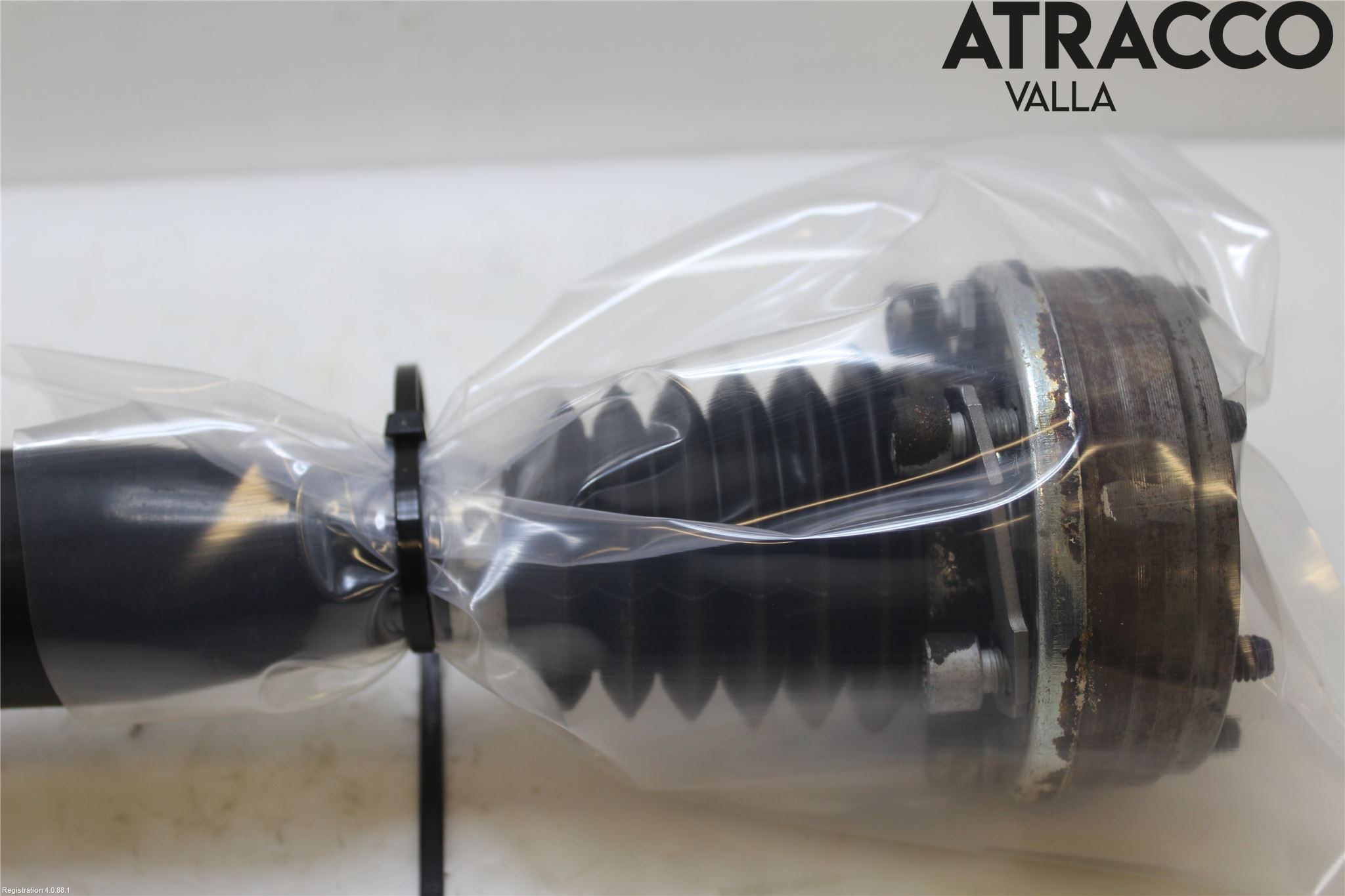 Volkswagen VW POLO 10-17 Drivaxel Fram Höger
