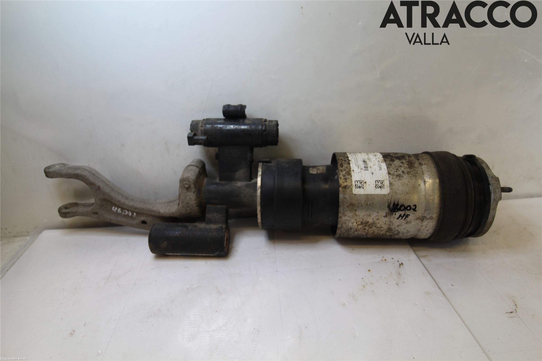 Tesla MODEL X 16- Fjäderben Fram Höger