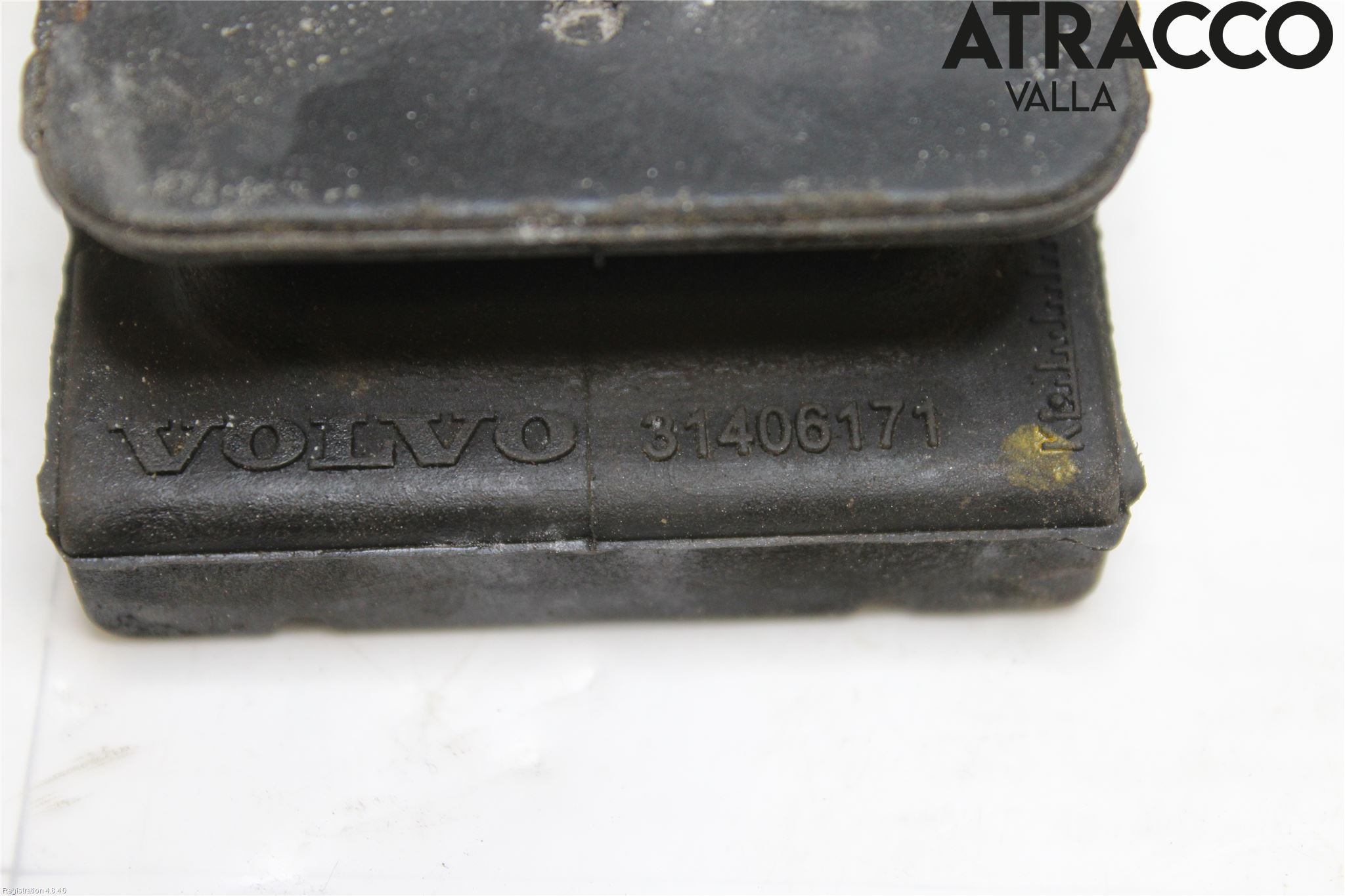 Volvo XC60 18- Bladfjäderhänke Bak