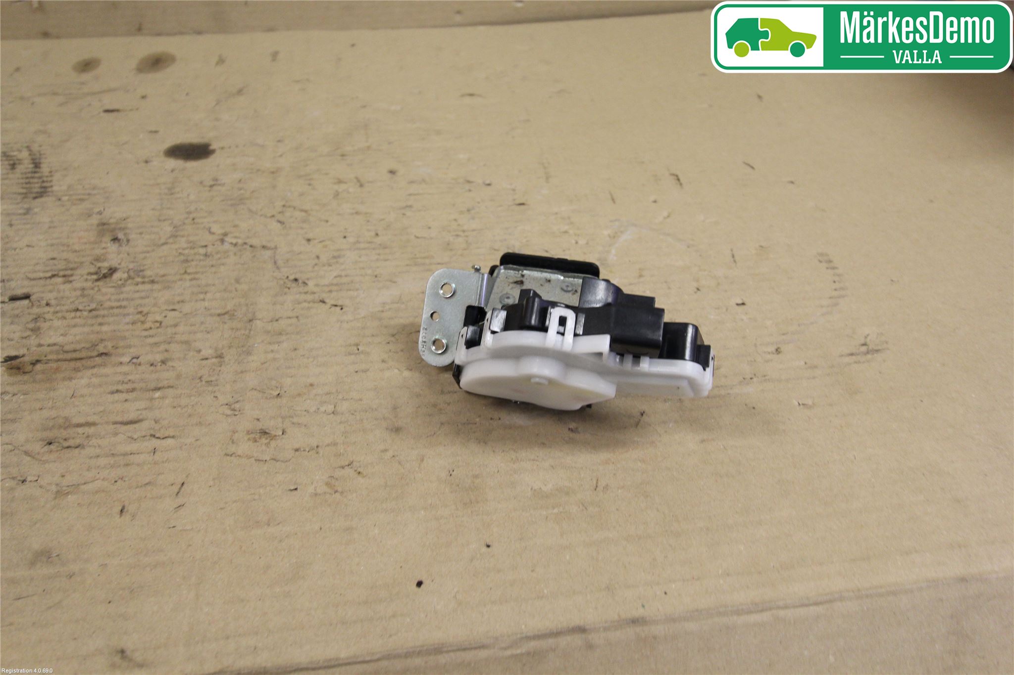 Mazda 3 II 09-13 Låskista Baklucka