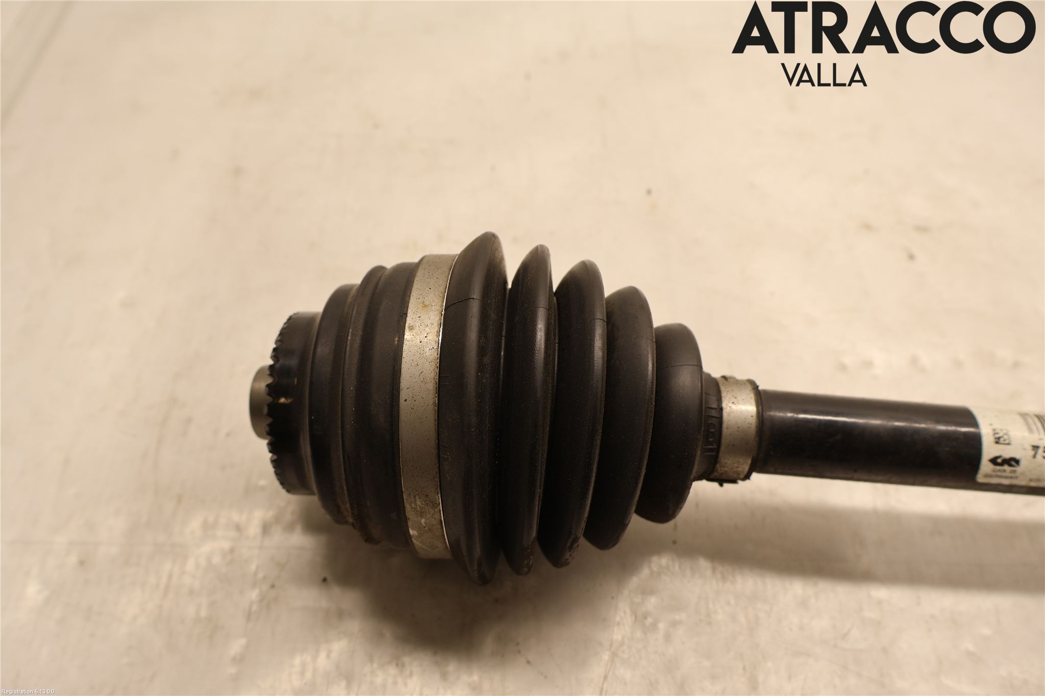BMW 4 F36 Gran Coupé 14-20 Drivaxel Fram Vänster