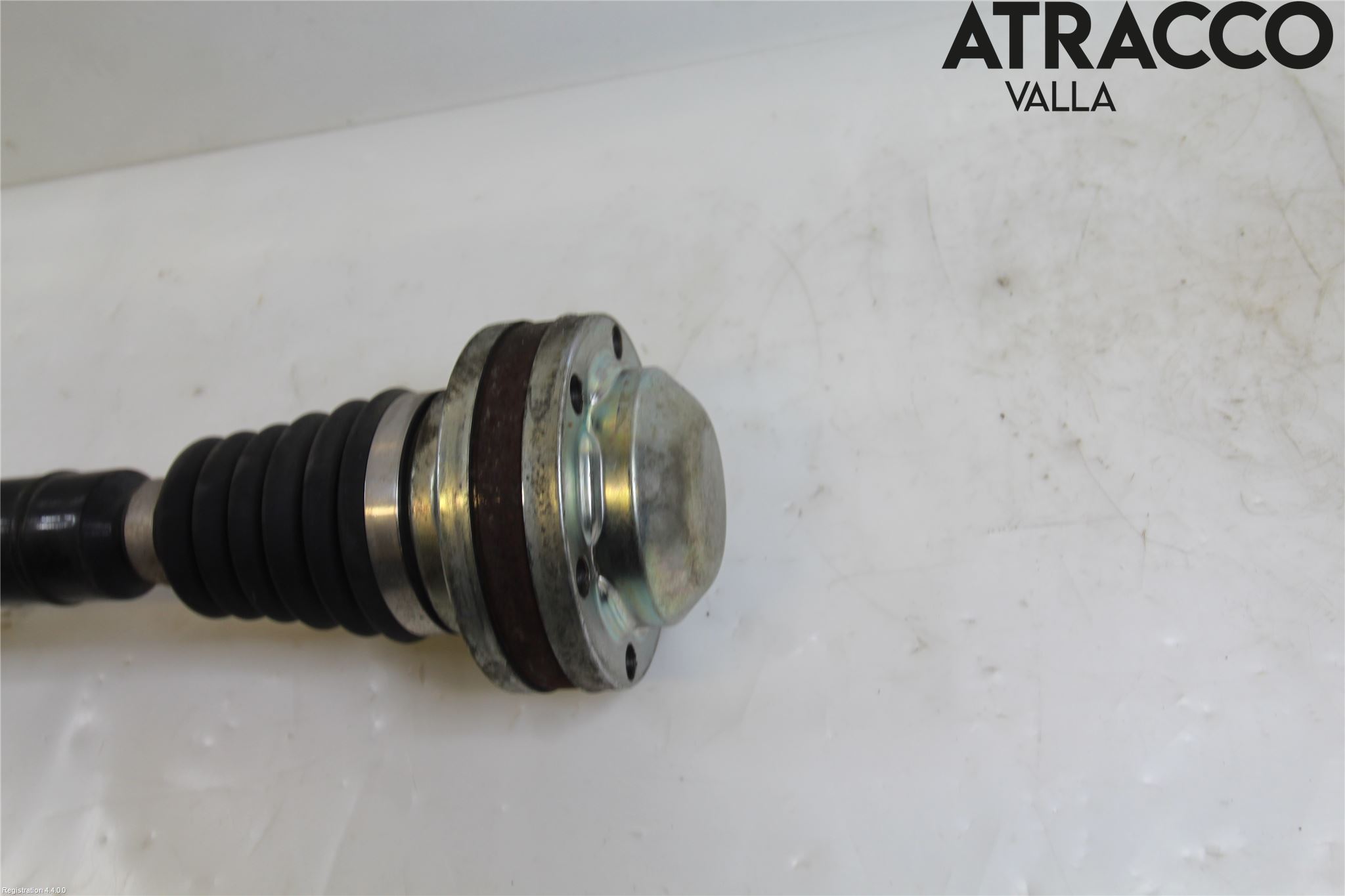 Volkswagen VW PASSAT 11-14 Drivaxel Fram Höger
