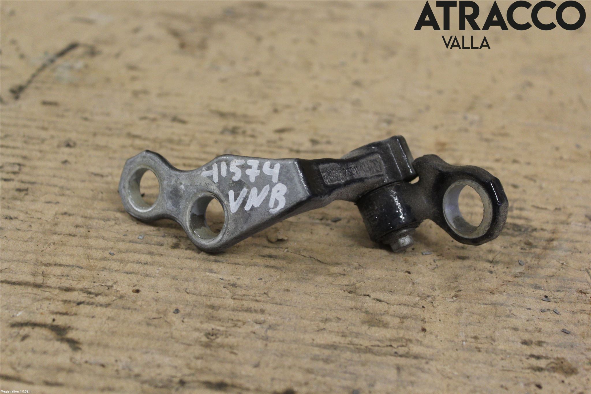 Ford FOCUS     04-07 Dörrgångjärn