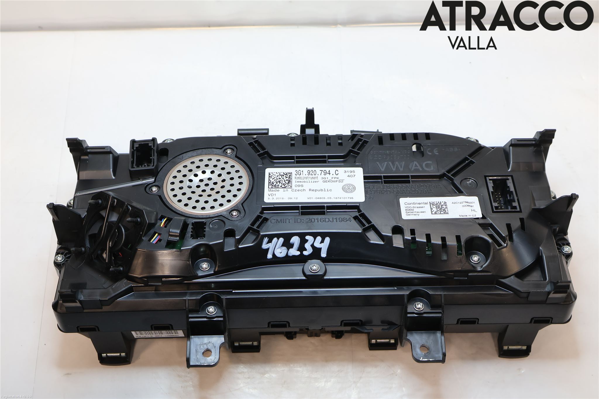 Volkswagen VW PASSAT 15-19 Instrument Komb