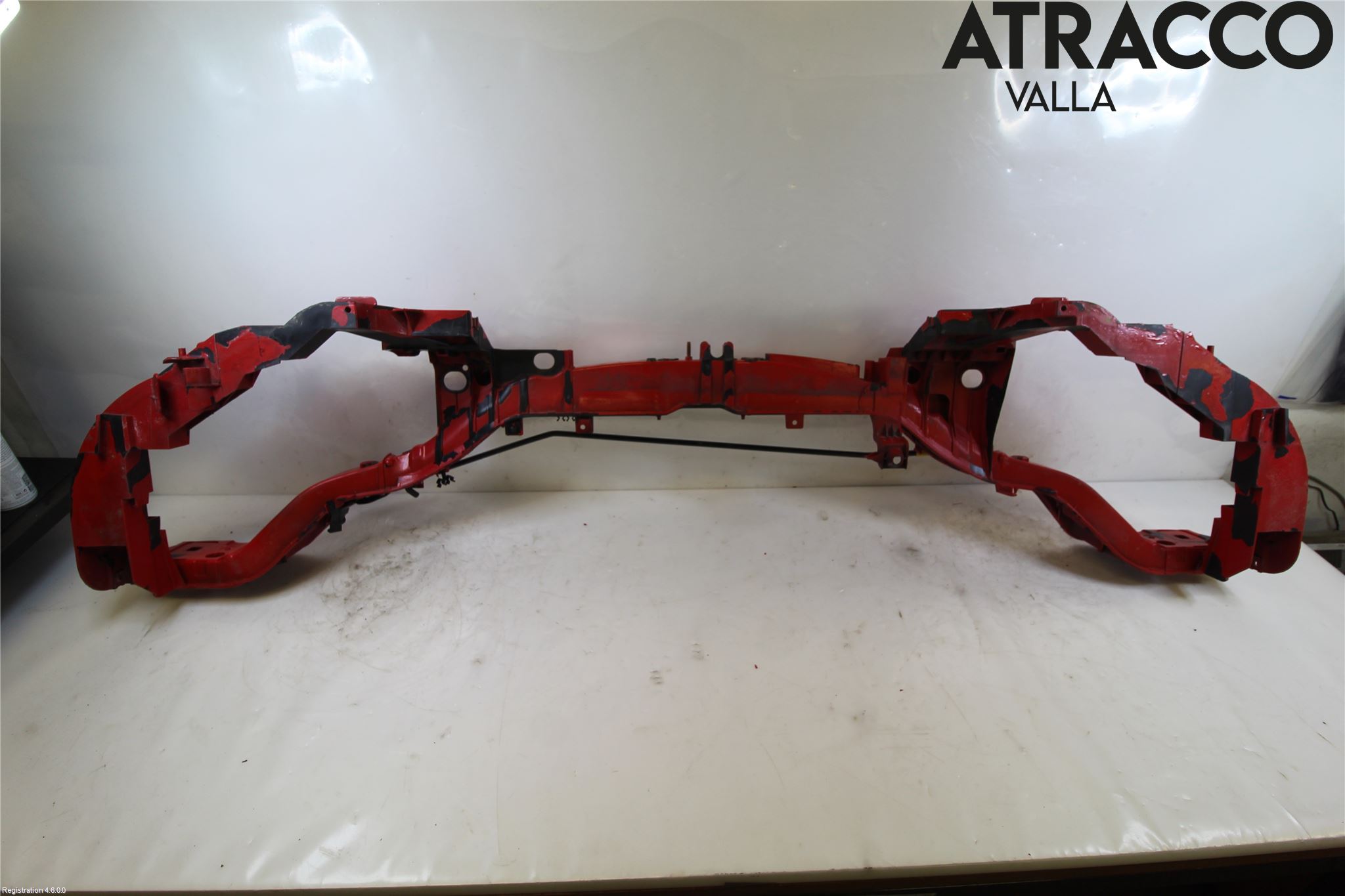 Ford FOCUS 15-18 Front Huvlåsplåt-Balk