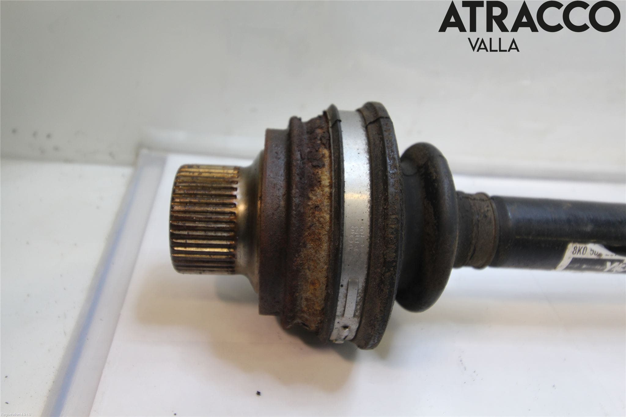 Audi A4/S4 08-11 Drivaxel Fram Höger