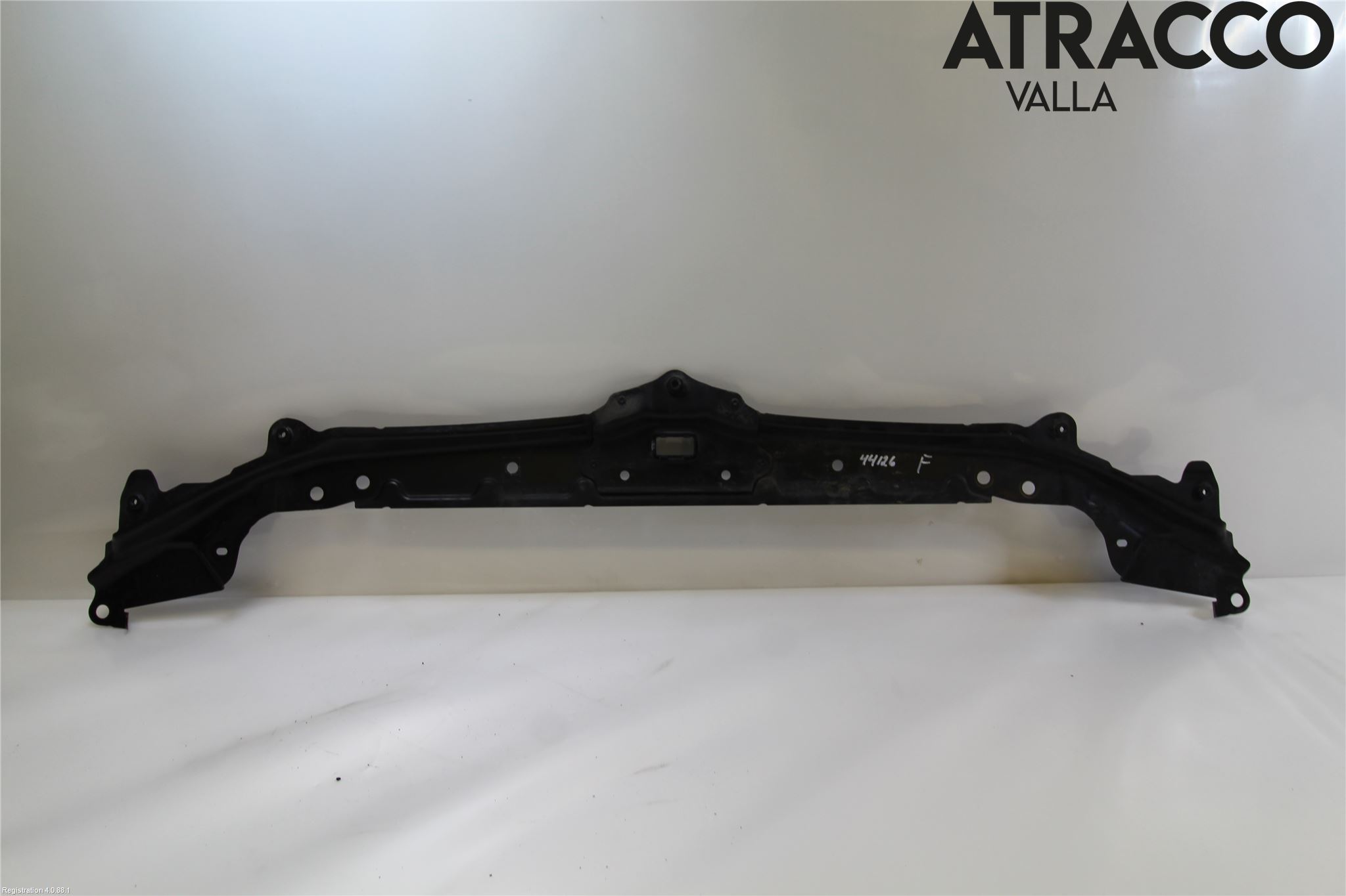 BMW 5 E60/61 Sed/Tou 02-10 Front Huvlåsplåt-Balk