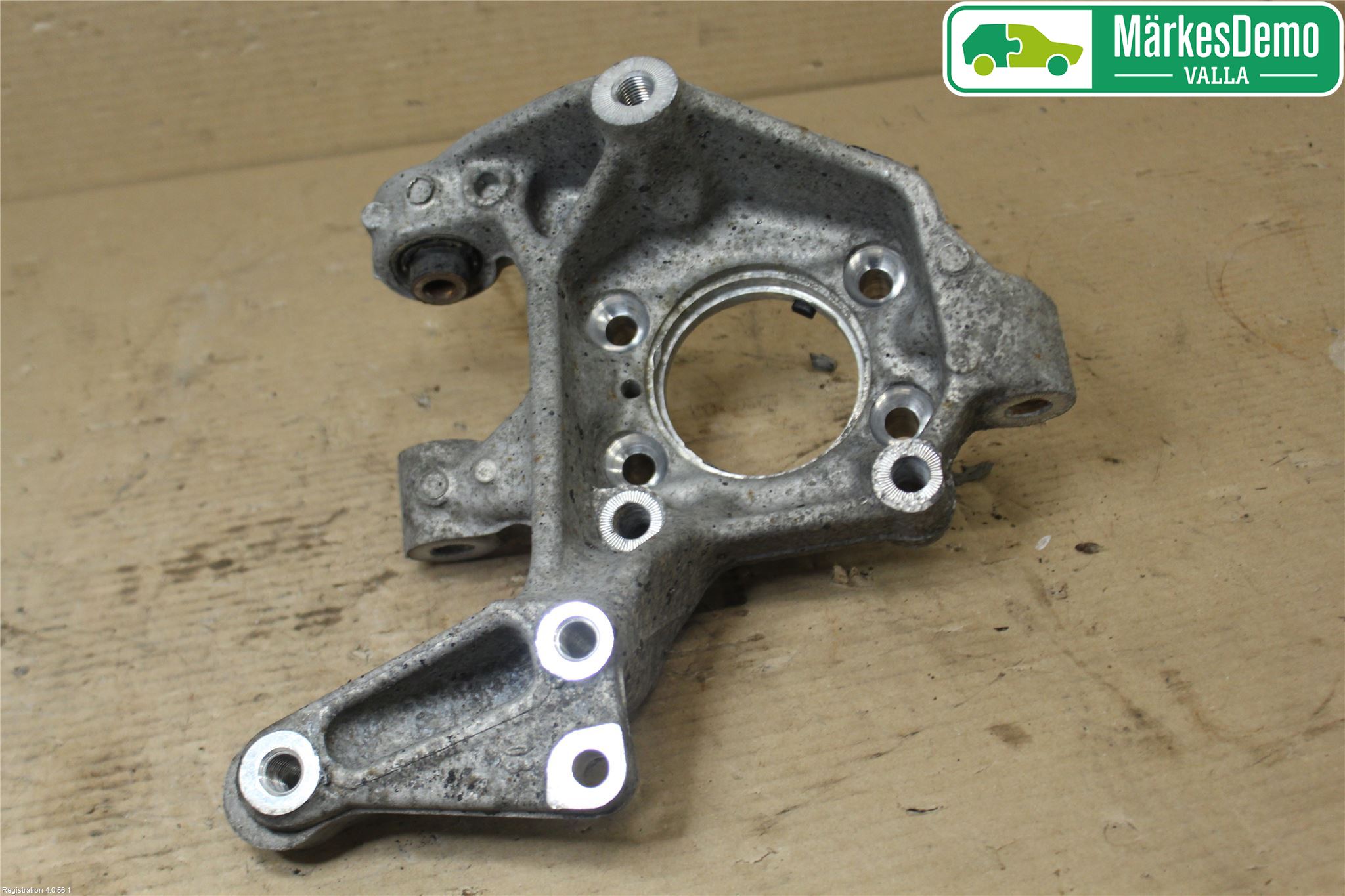 Audi A3/S3 05-13 Styrspindel Lagerhus Vä