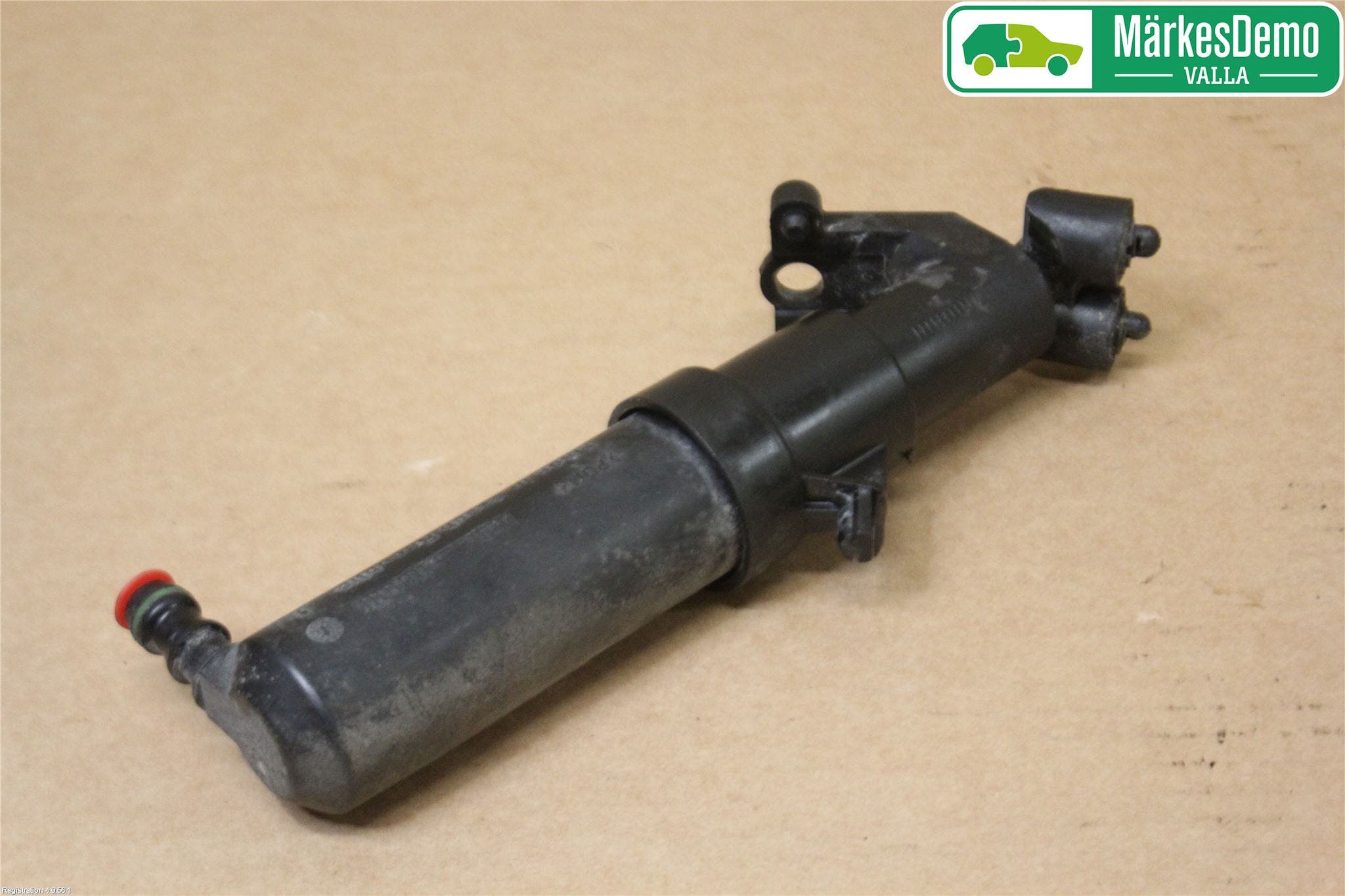 Mercedes-Benz MB C (203) 00-07 Spolarmunstycke Strålkastare