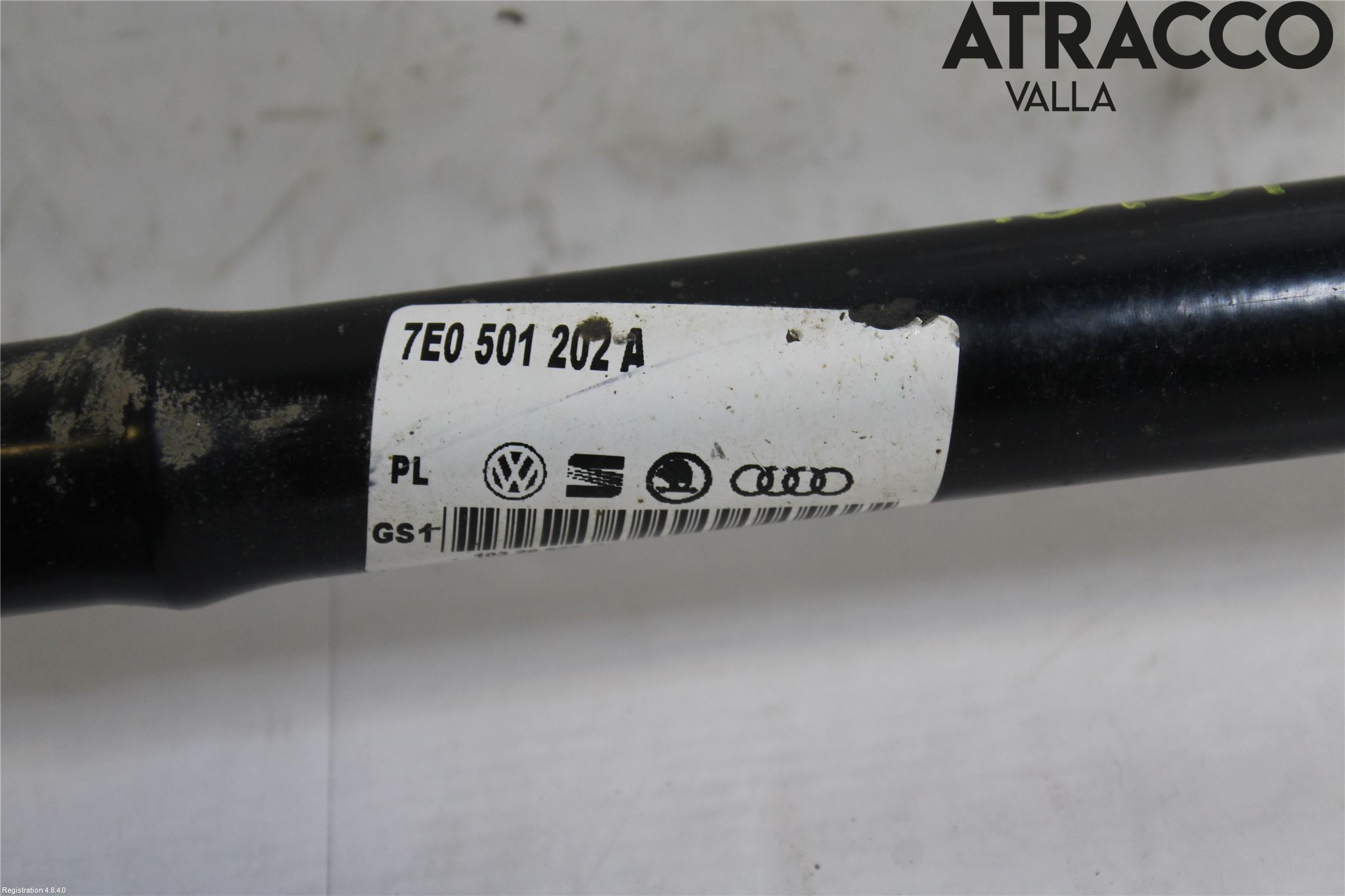 Volkswagen VW TRANSP/CARAVELLE (T6) 16-22 Drivaxel Bak Höger