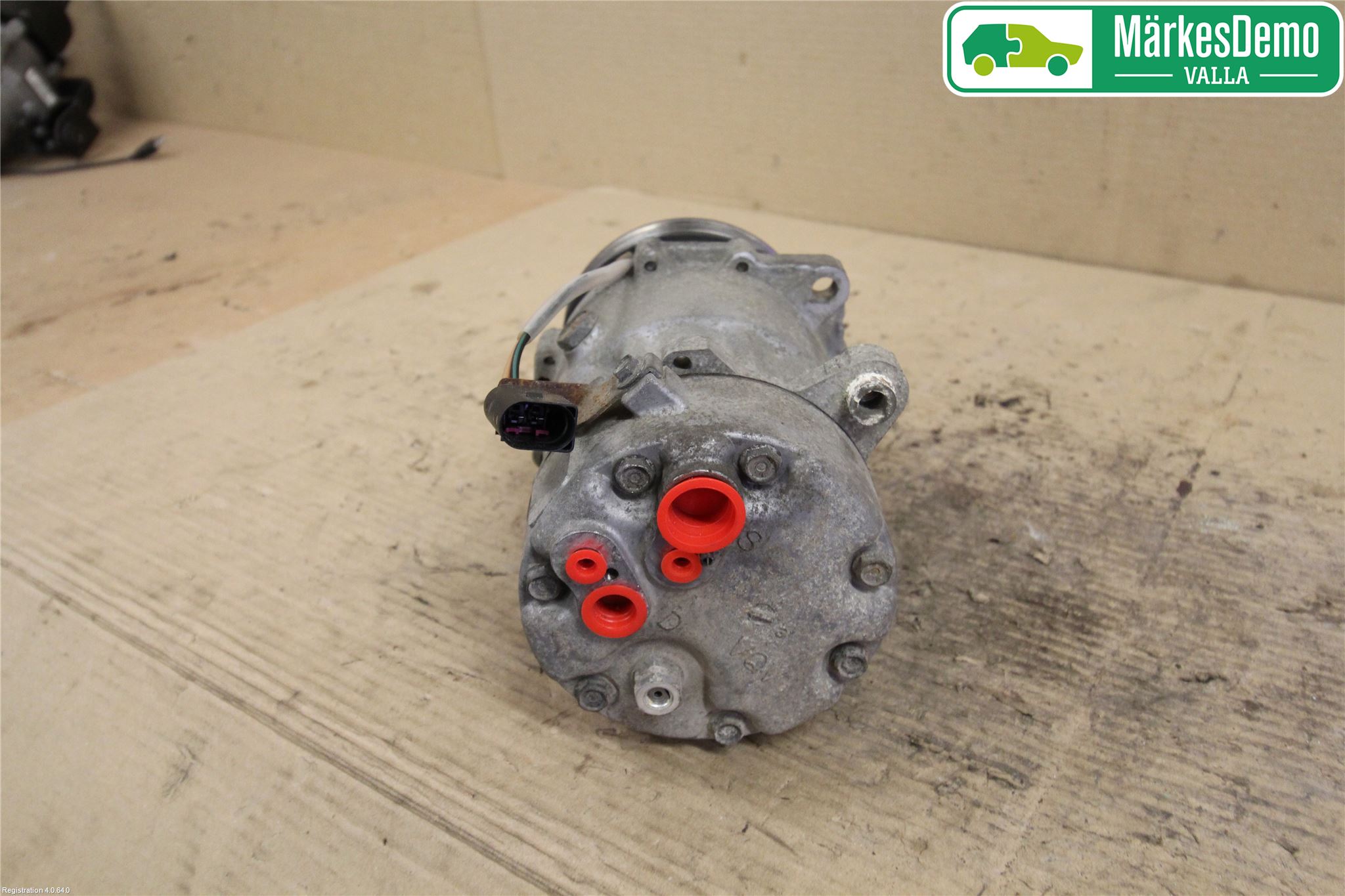 Volkswagen VW CADDY      04-10 Ac Kompressor