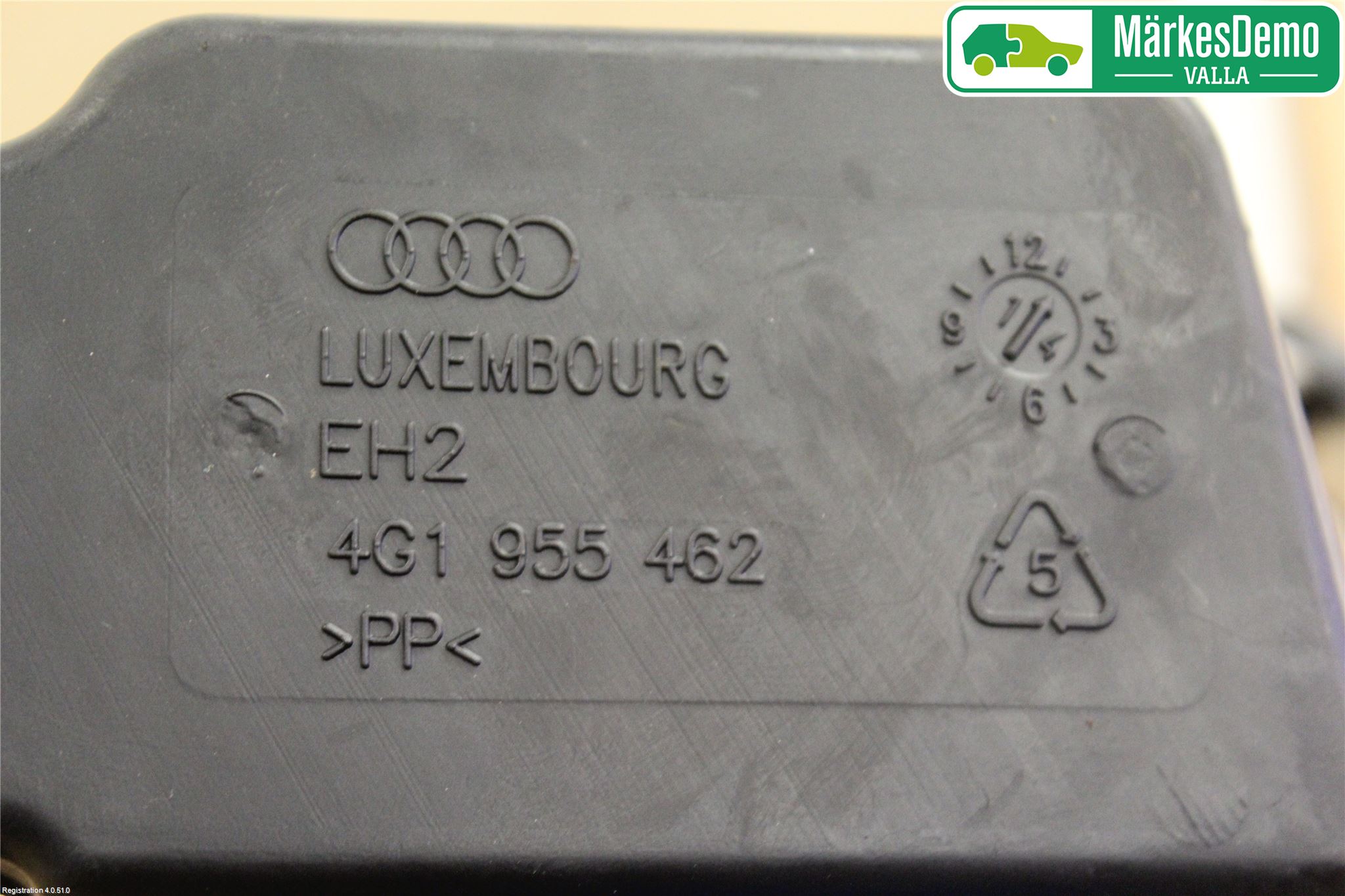 Audi A6 ALLROAD 12-18 Spolartank Vindruta-Strål