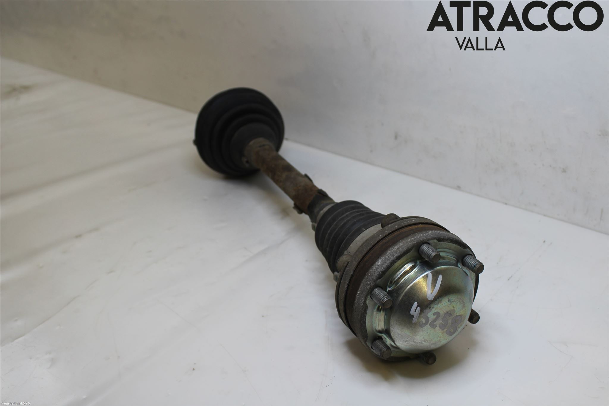 Toyota AURIS 10-12 Drivaxel Fram Vänster