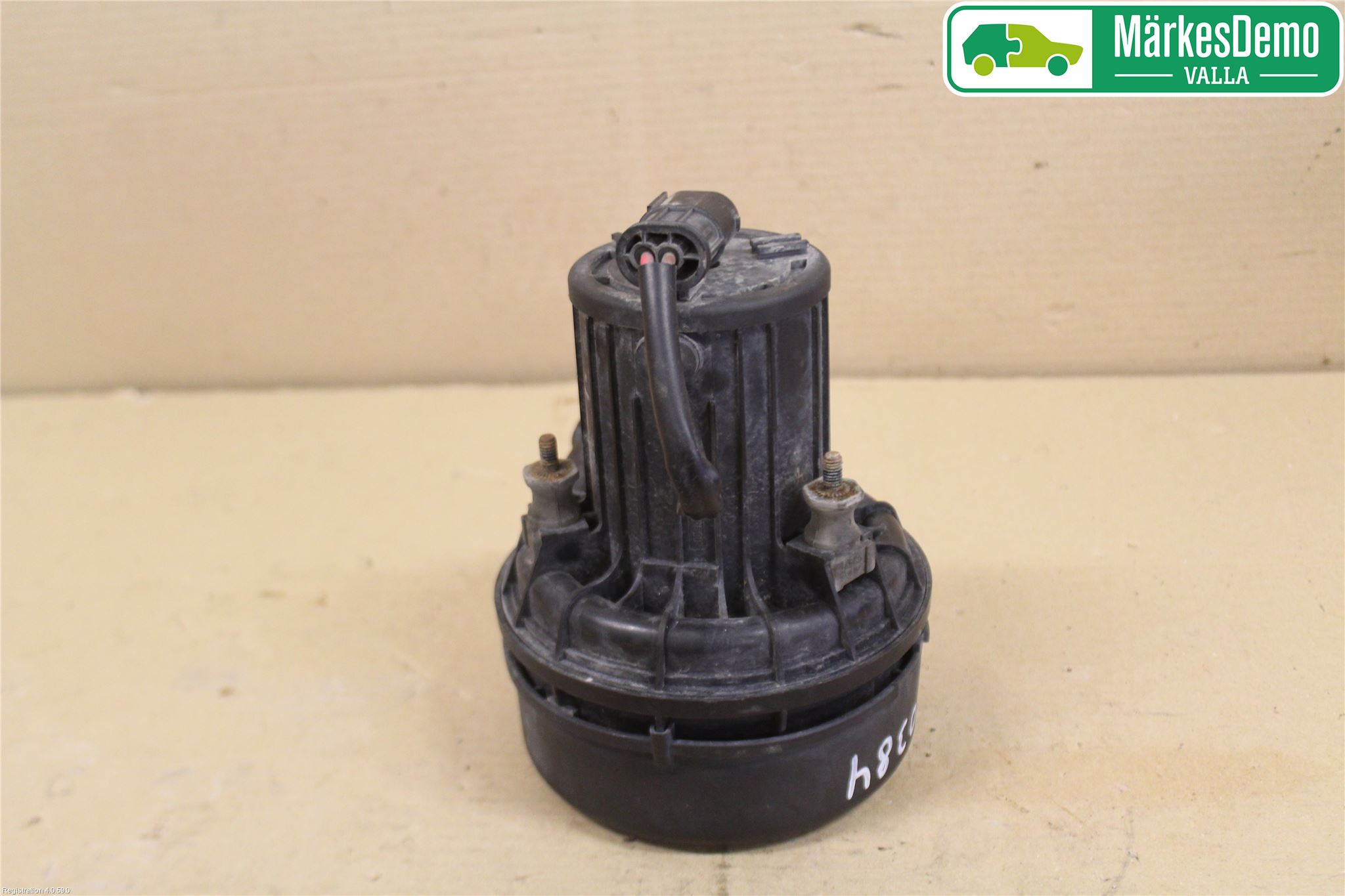 BMW 5 E60/61 Sed/Tou 02-10 Luftpump-Avgasrening