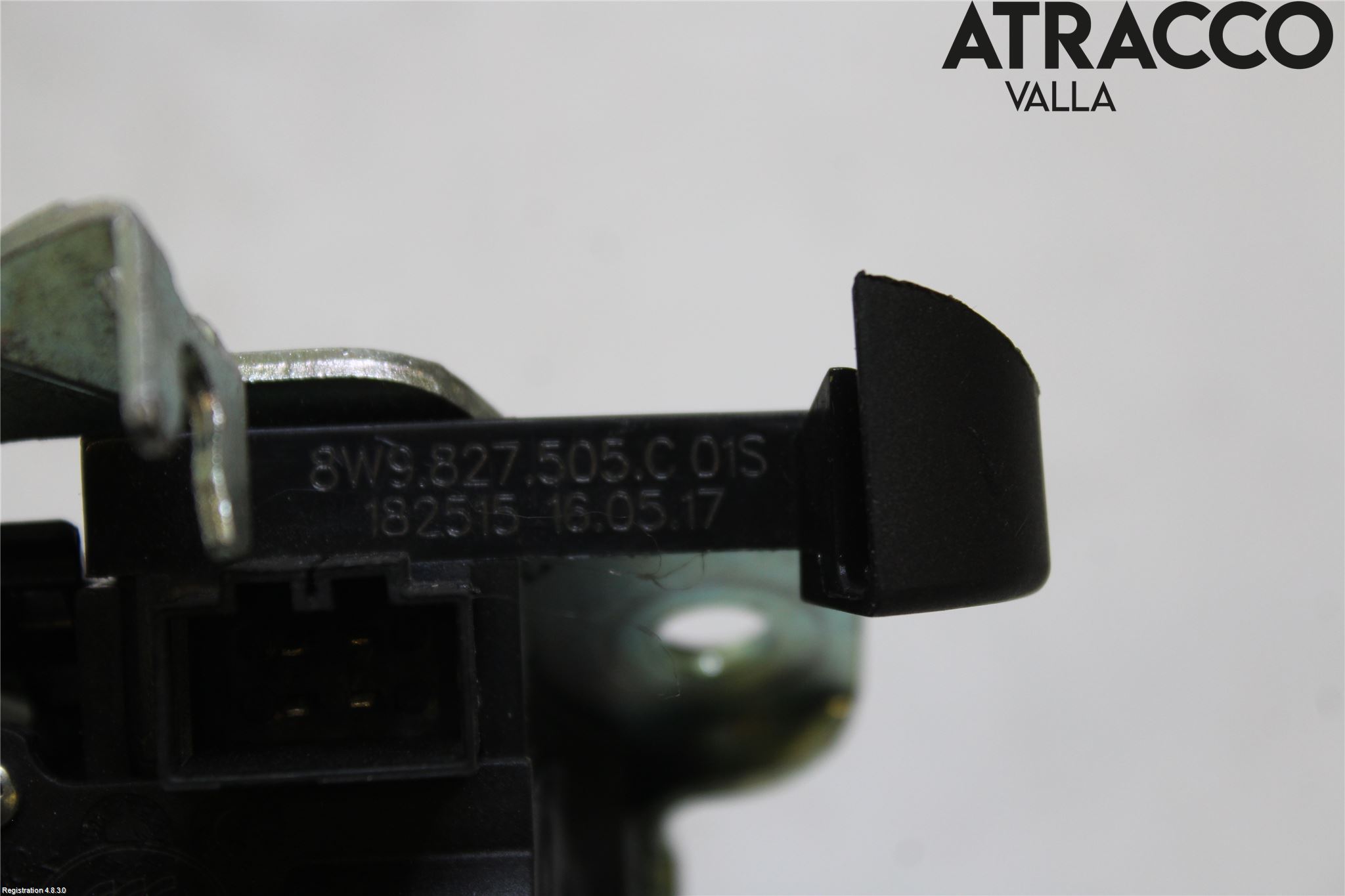 Audi A4/S4 B9 16-19 Låskista Baklucka