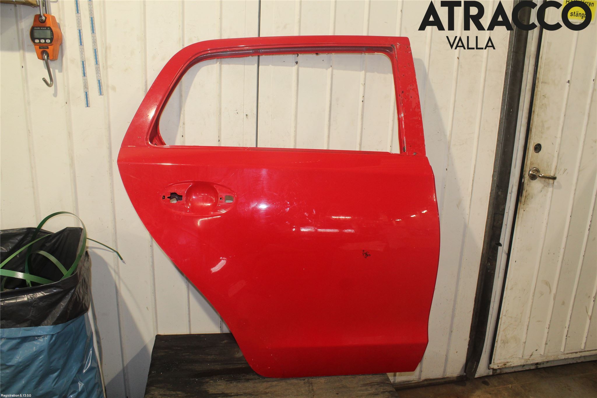 Toyota URBAN CRUISER Dörr Bak Höger