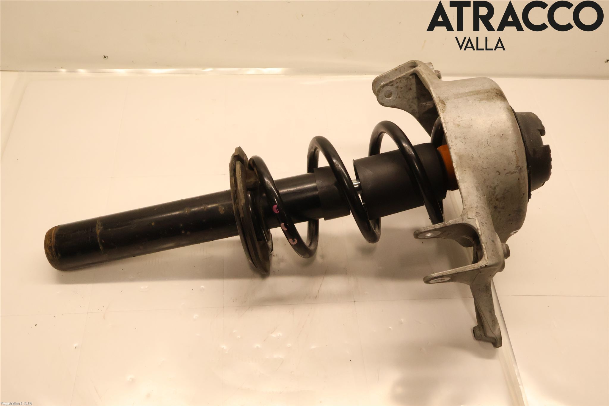 Audi A5 07-16 Fjäderben Fram Vänster