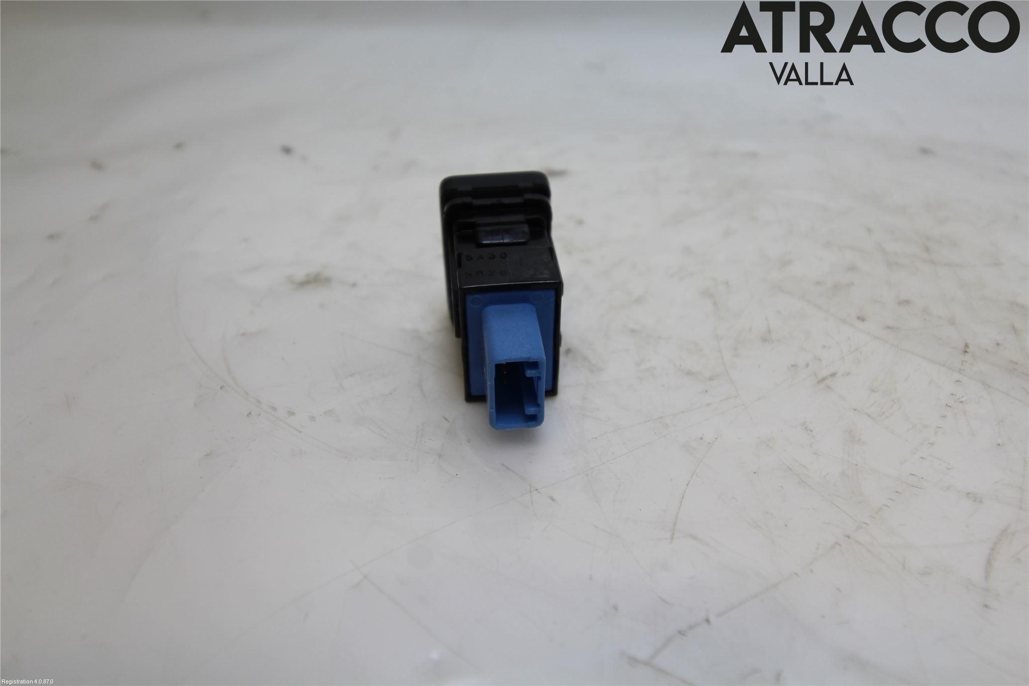 Mitsubishi OUTLANDER 13-21 Strömställare Antisladd