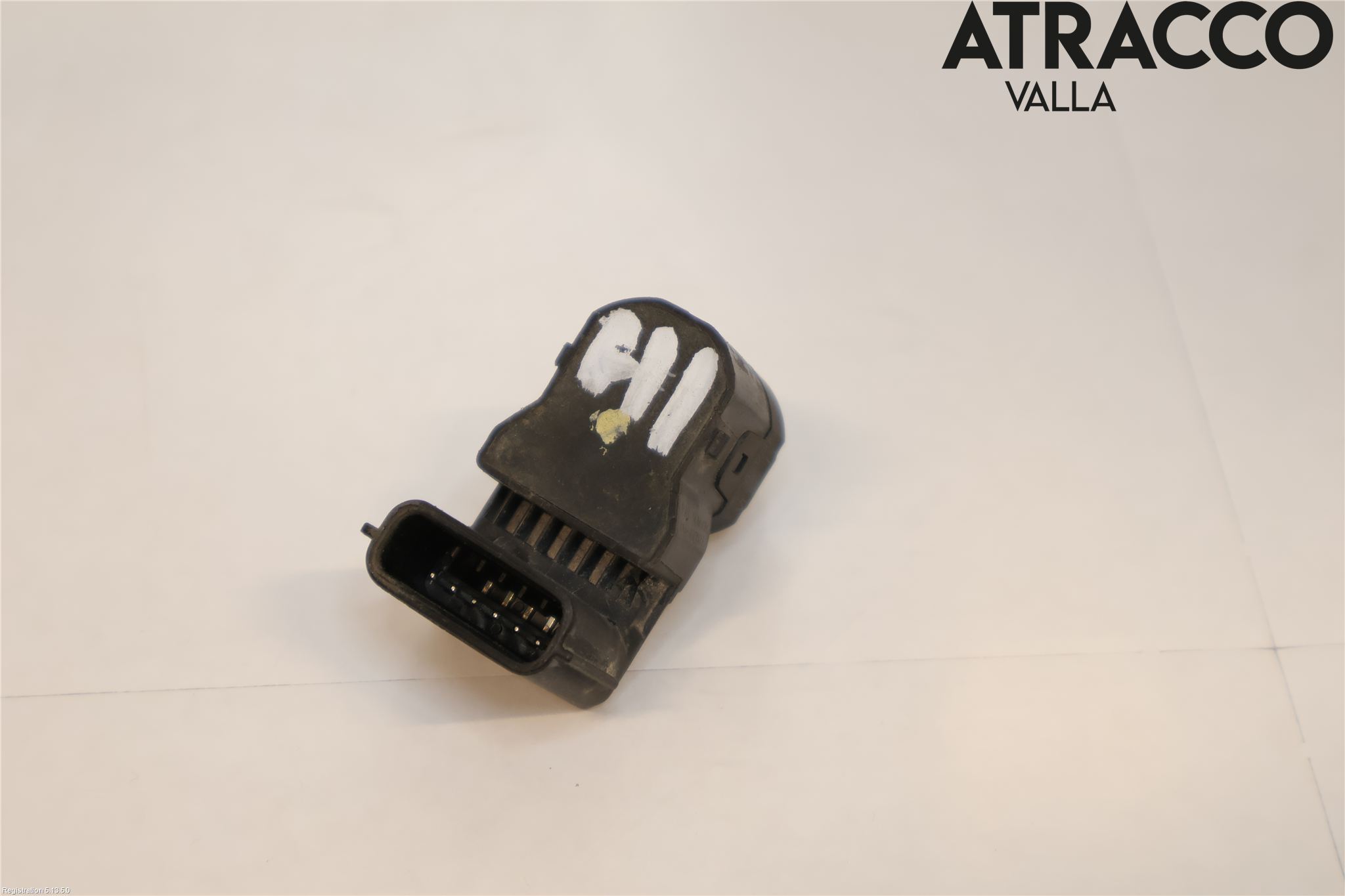 Hyundai i40 16-18 Parkeringshjälp Frontsensor