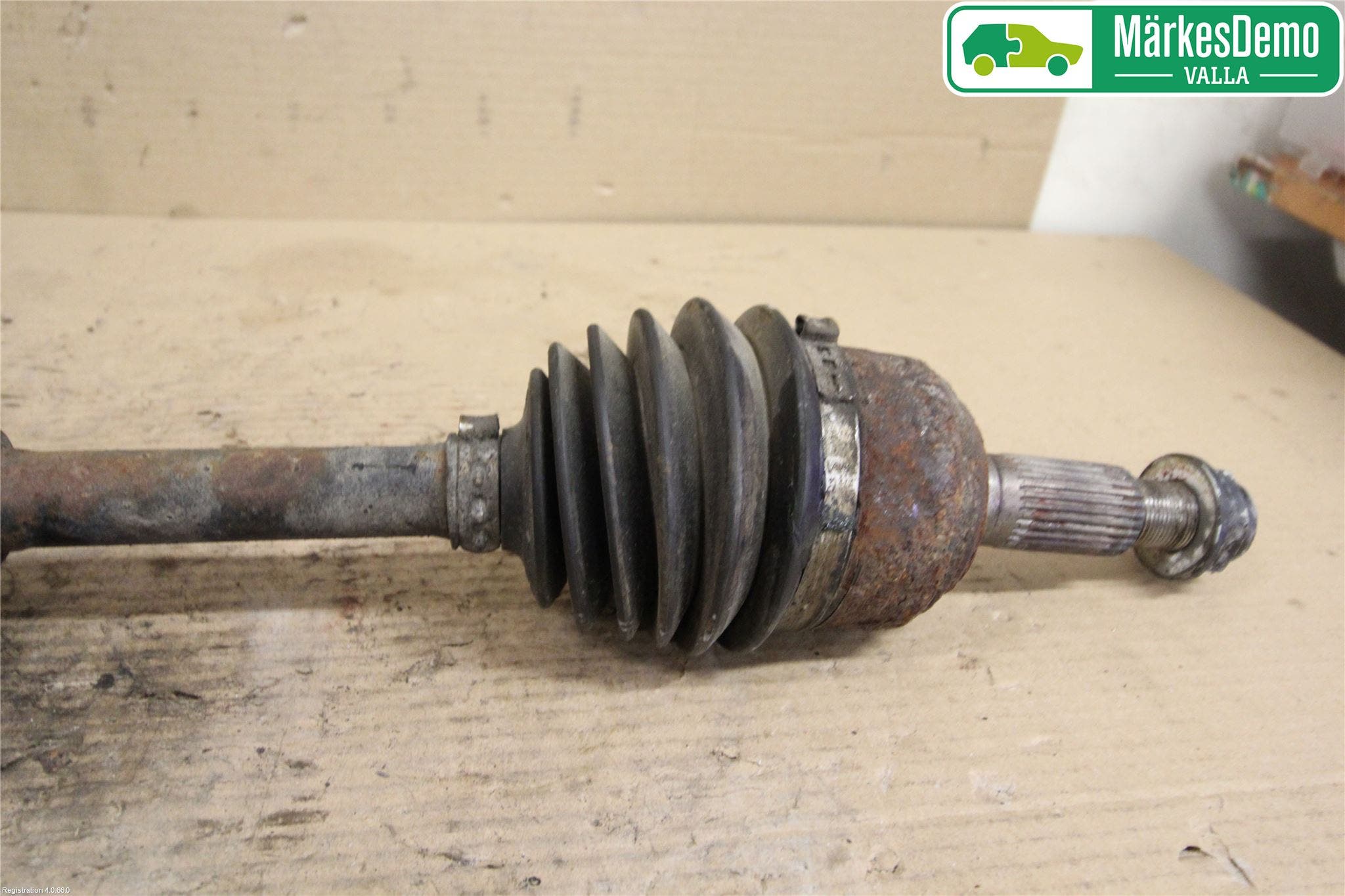 Mazda 5 10-18 Drivaxel Fram Höger