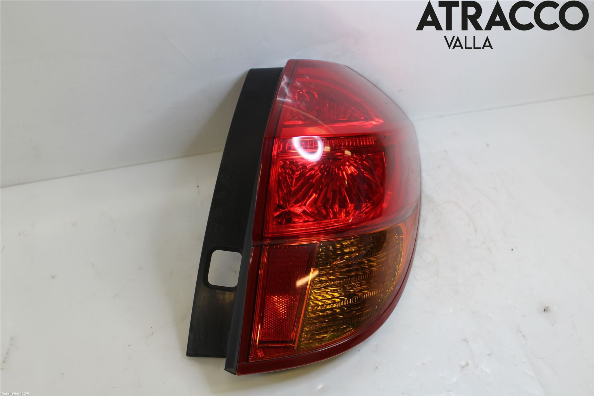 Subaru LEGACY    04-06 Bakljus Höger