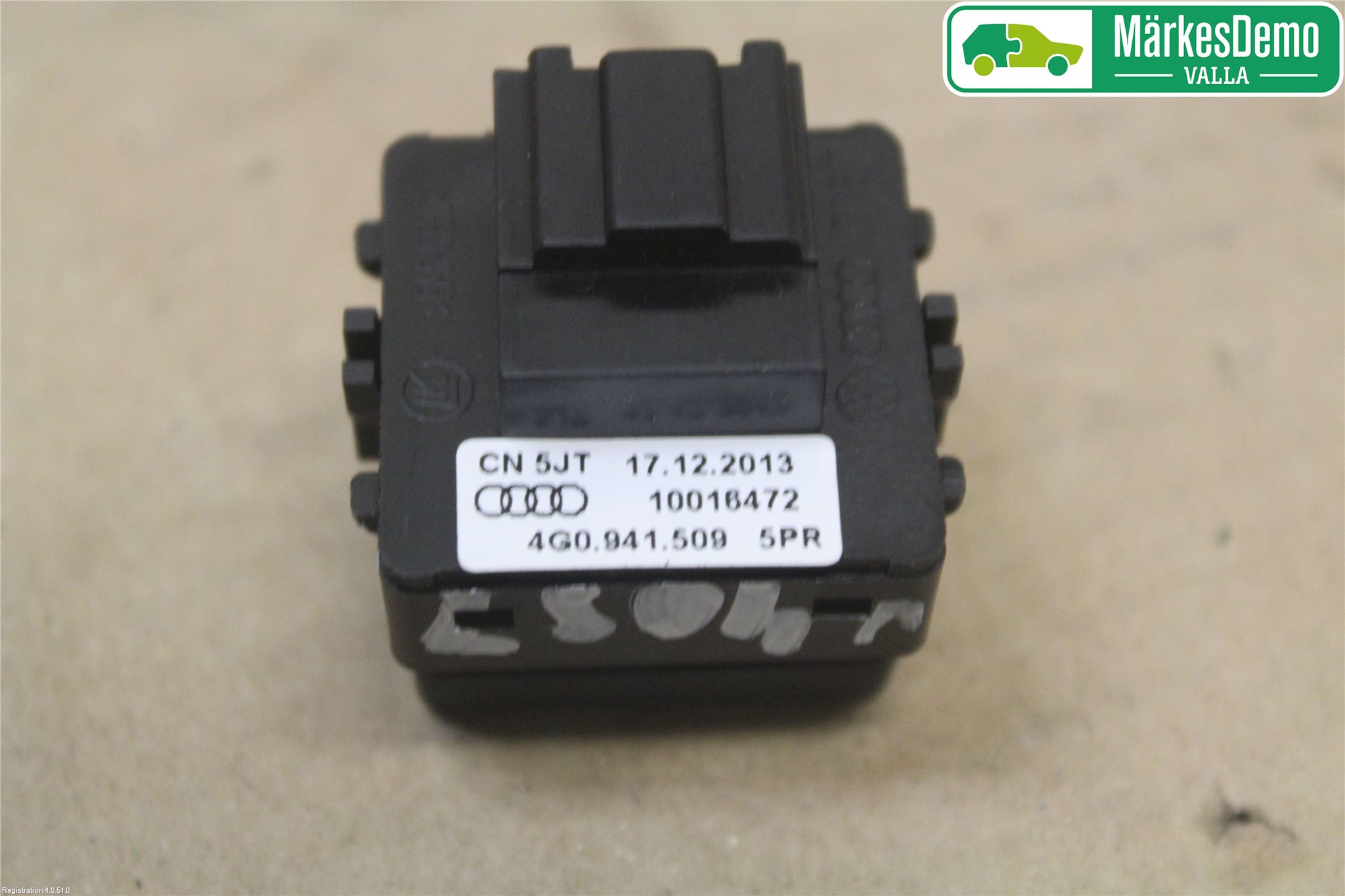 Audi A6 ALLROAD 12-18 Strömställare Varnings